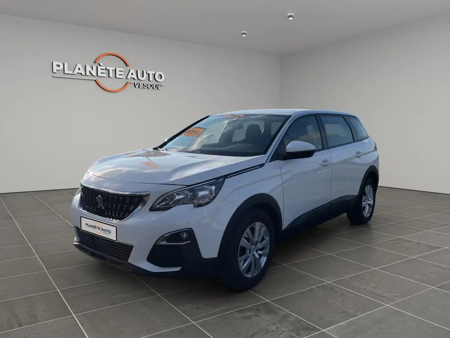 Peugeot 5008 1.5 BlueHDi S\u0026S - 130-7 places.  Allure Business. Chaine distribution neuve Blanc - 1