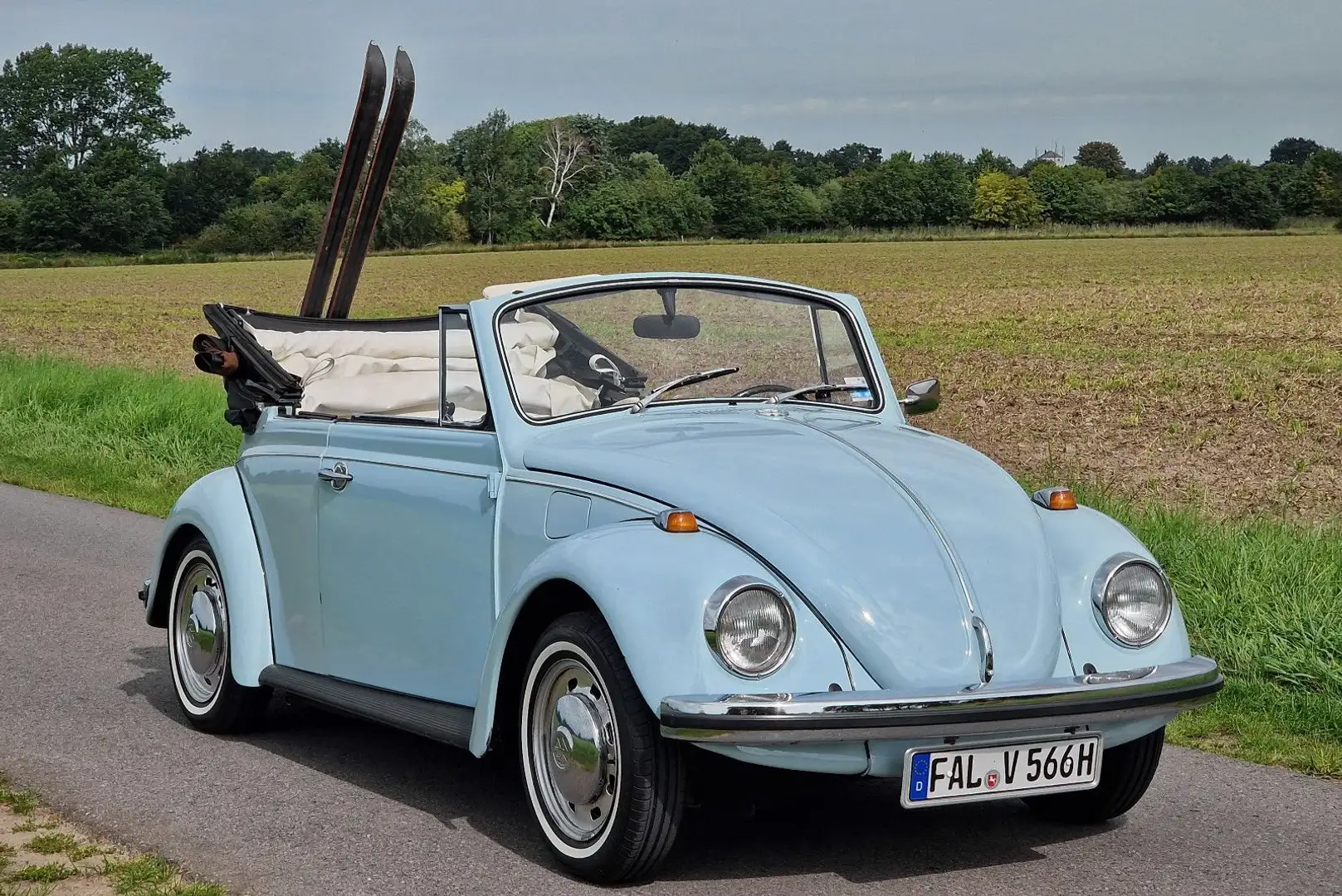 Volkswagen Käfer 1500 Cabrio*original*bis 2014 erste Hand!* Blue - 1