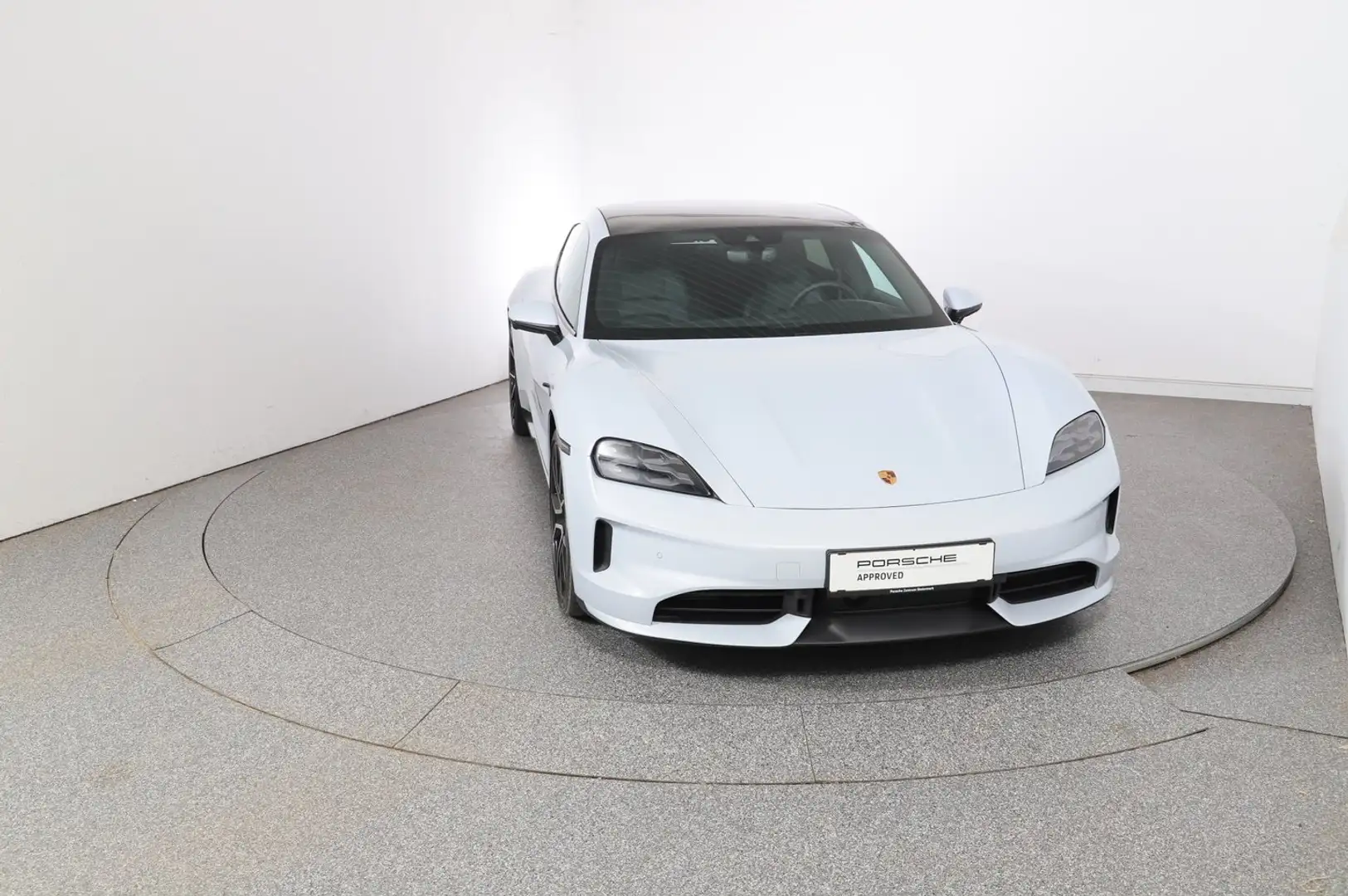 Porsche Taycan Sport Turismo Grau - 2