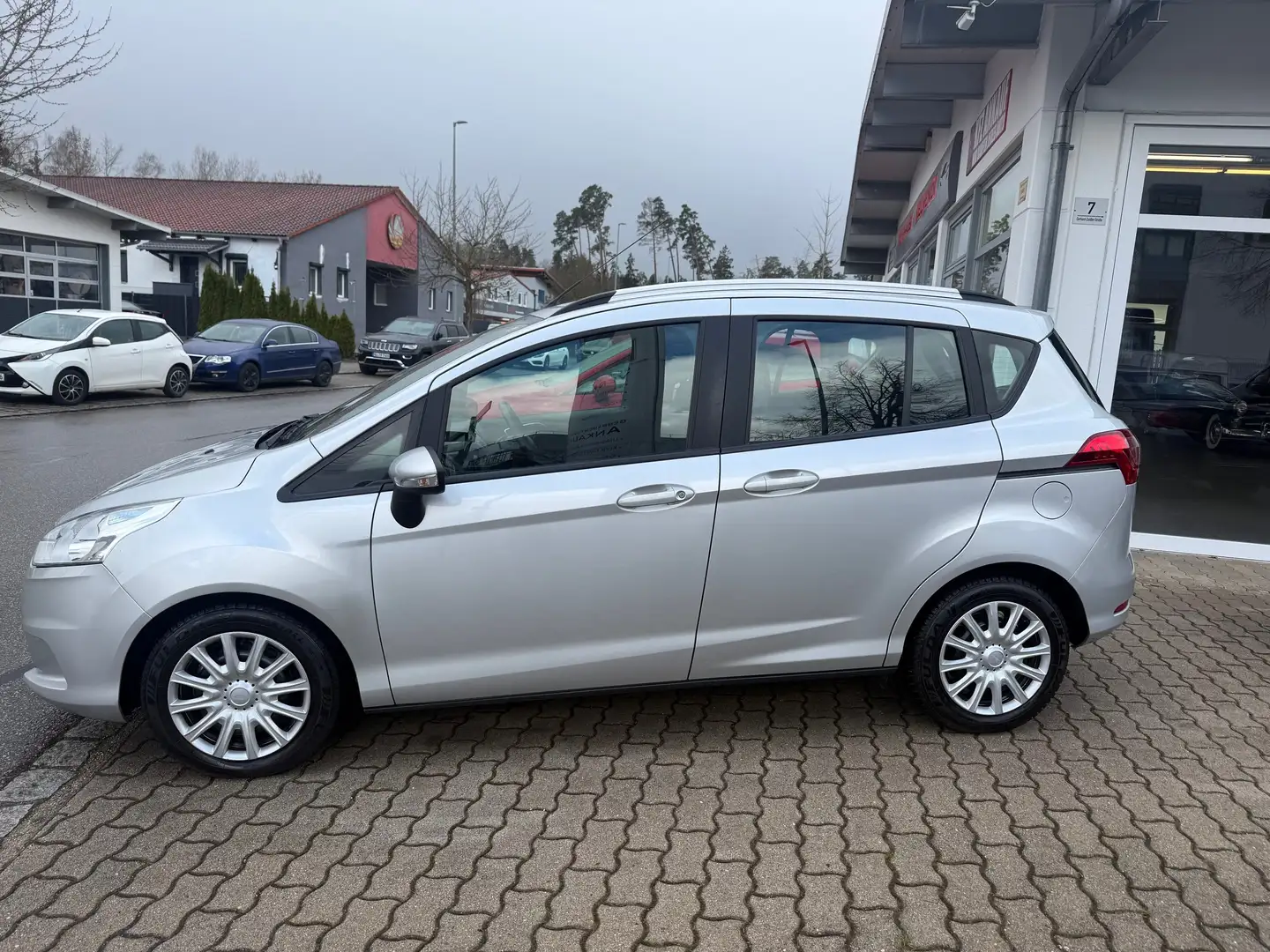 Ford B-Max Trend - TÜV Neu - 60.000km - Silber - 1
