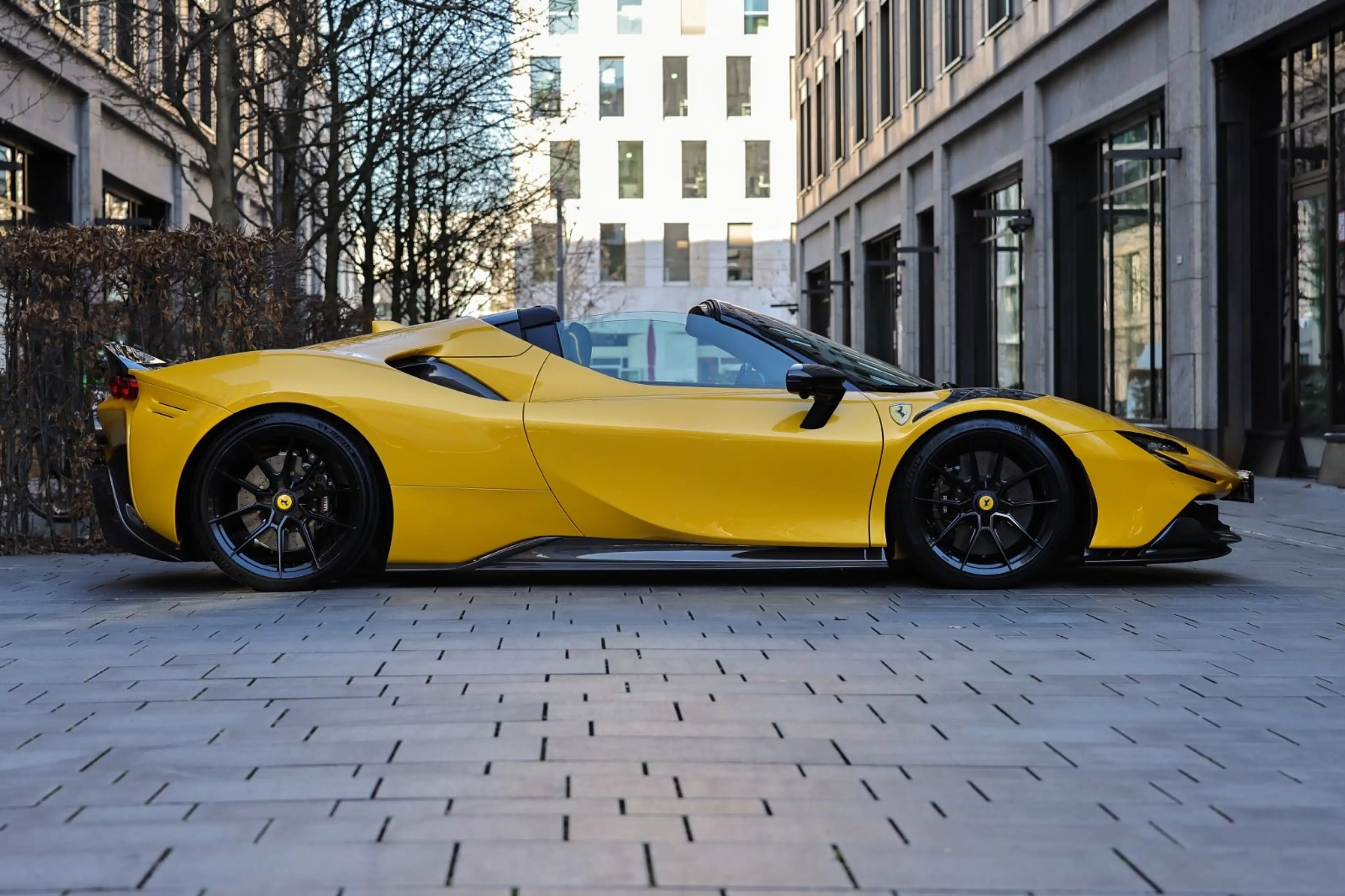 Ferrari SF90 Spider Carbon | Lift | NOVITEC — photo 7