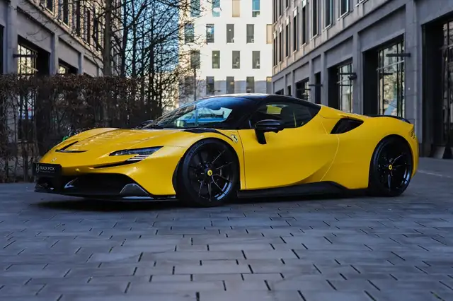 Ferrari SF90 Spider Carbon | Lift | NOVITEC