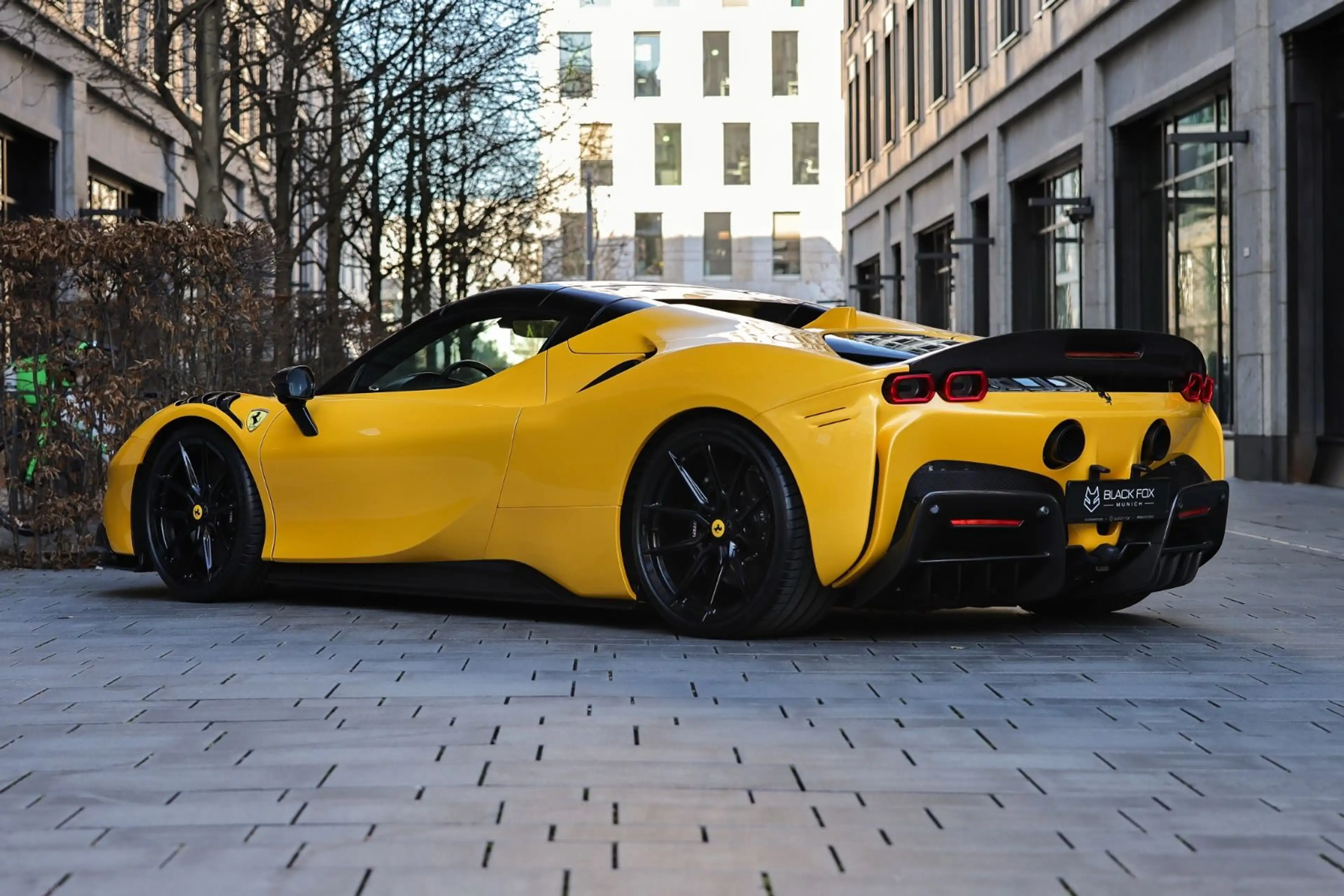 Ferrari SF90 Spider Carbon | Lift | NOVITEC — photo 4