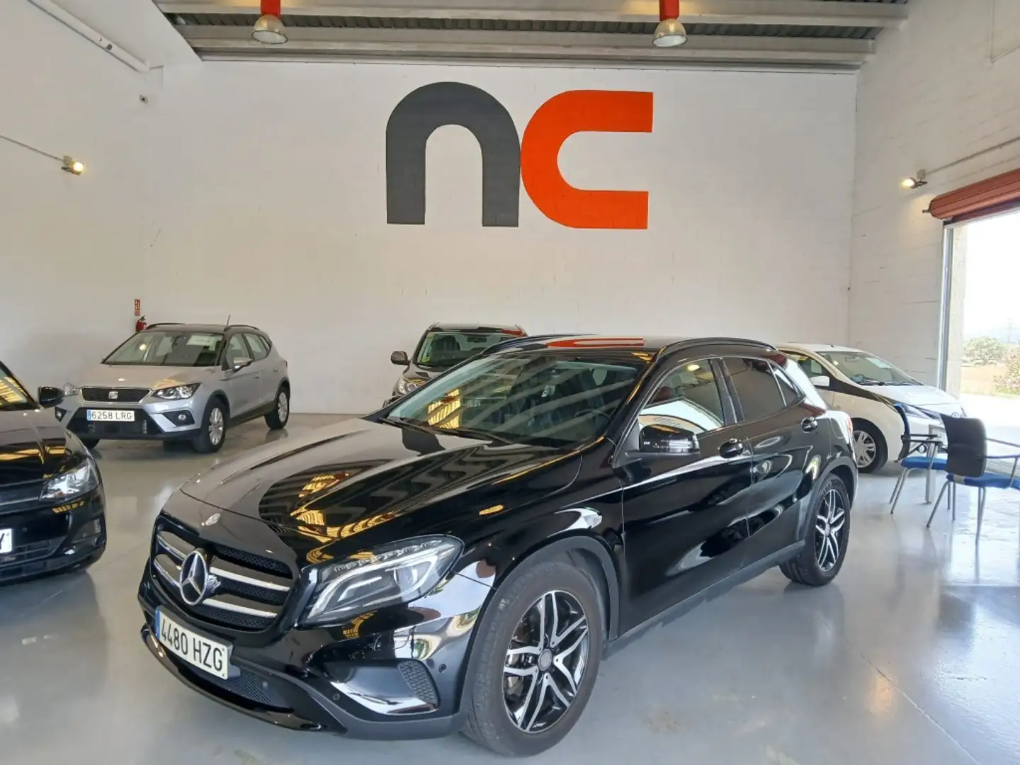 Mercedes-Benz GLA 200 200CDI Urban Negro - 1