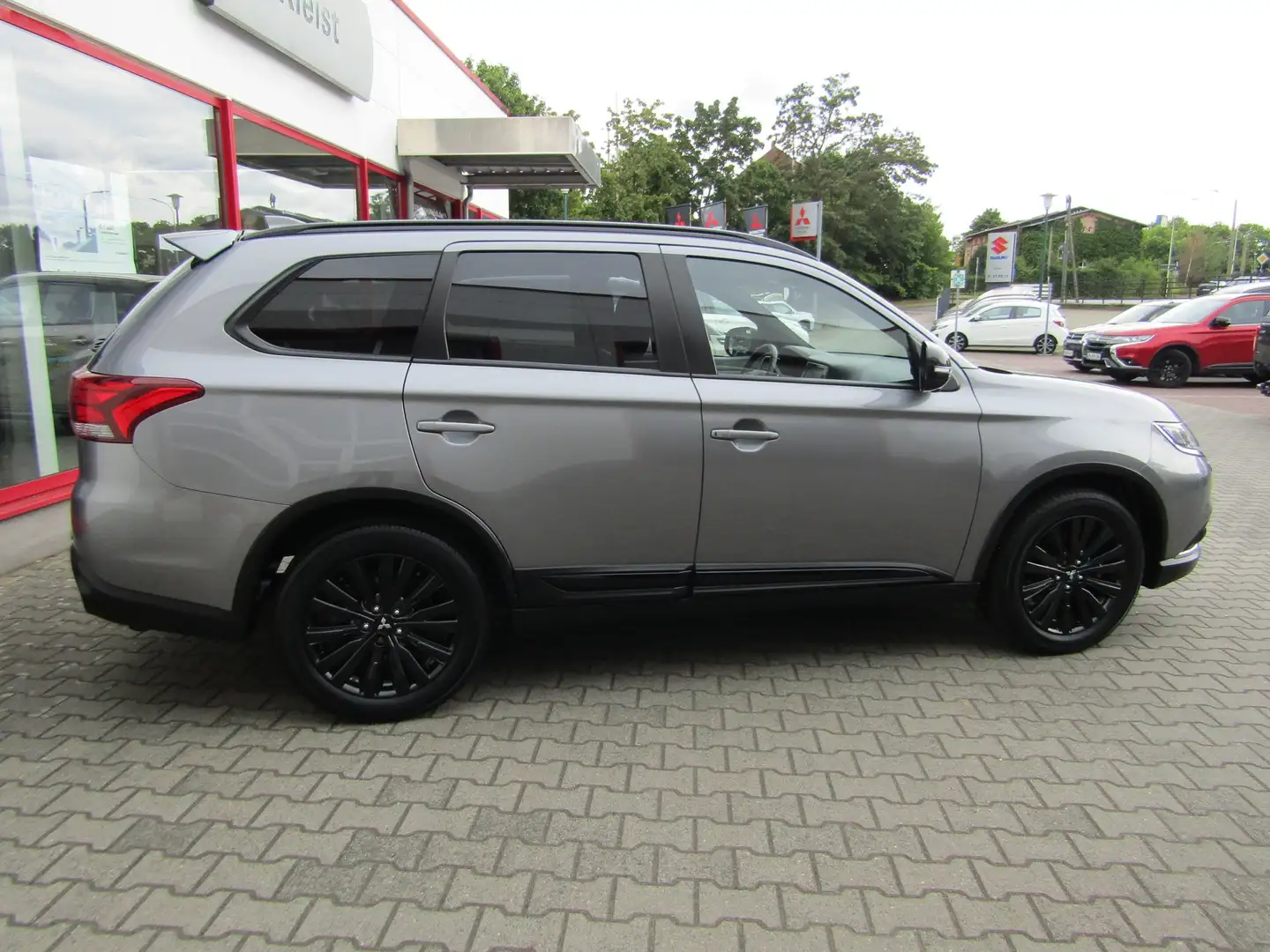 Mitsubishi Outlander 2.0CVTSpirit+ Winterräder 360°KameraPDC Navi Grey - 2
