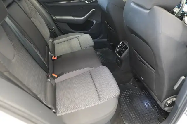 Skoda Octavia view 20