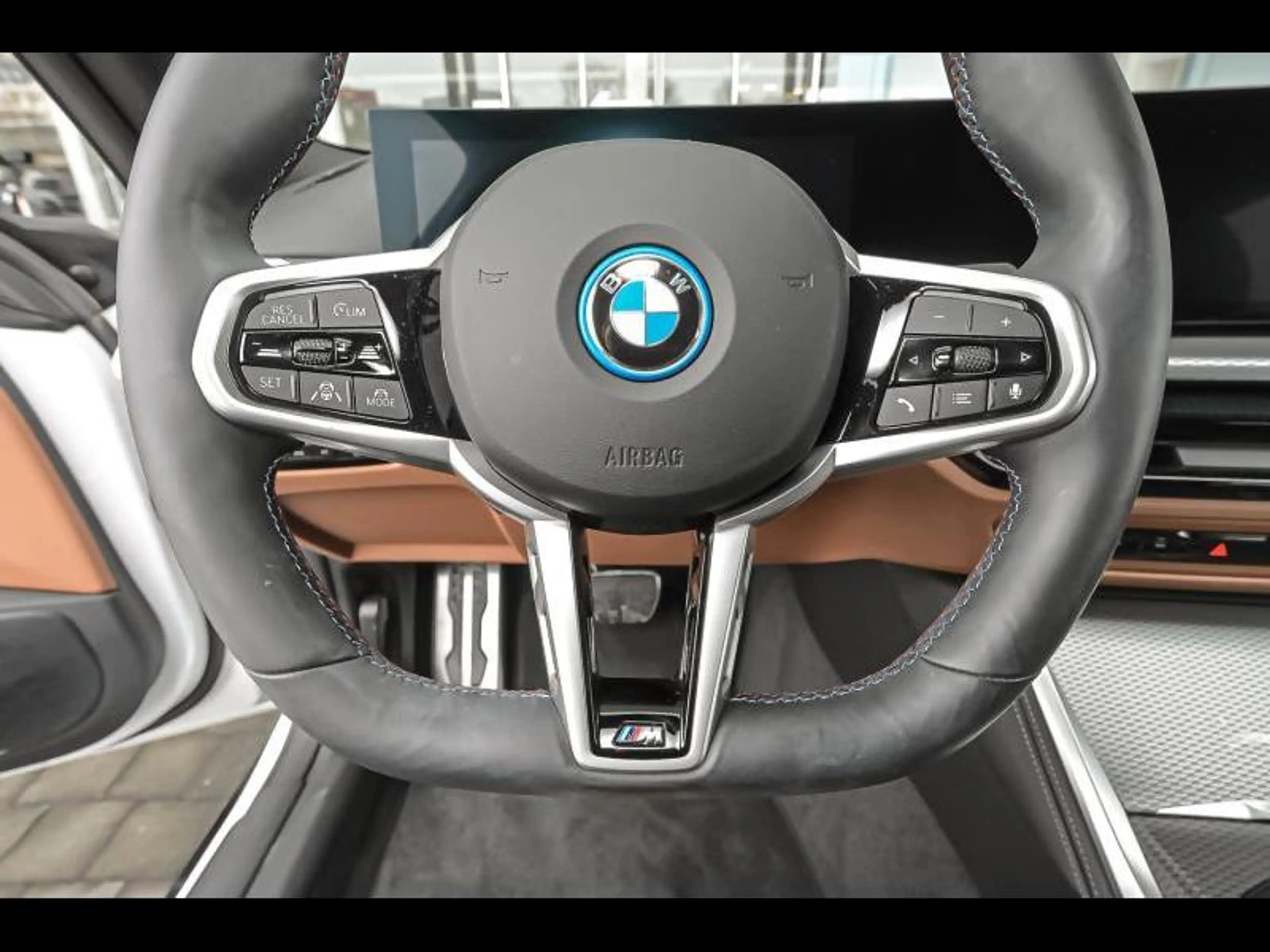 BMW i4 M Sportpakket Pro Gratis BMW Wallbox — photo 9
