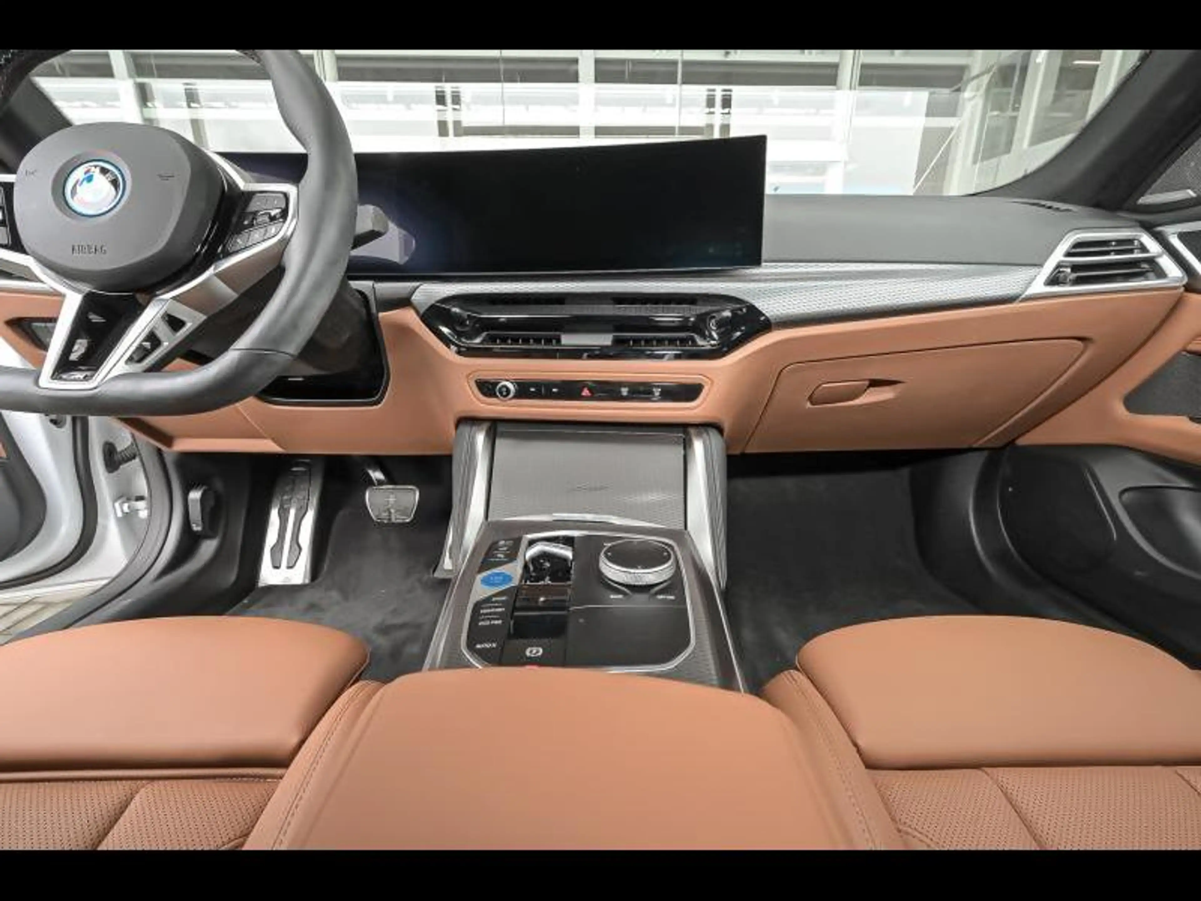 BMW i4 M Sportpakket Pro Gratis BMW Wallbox — photo 7