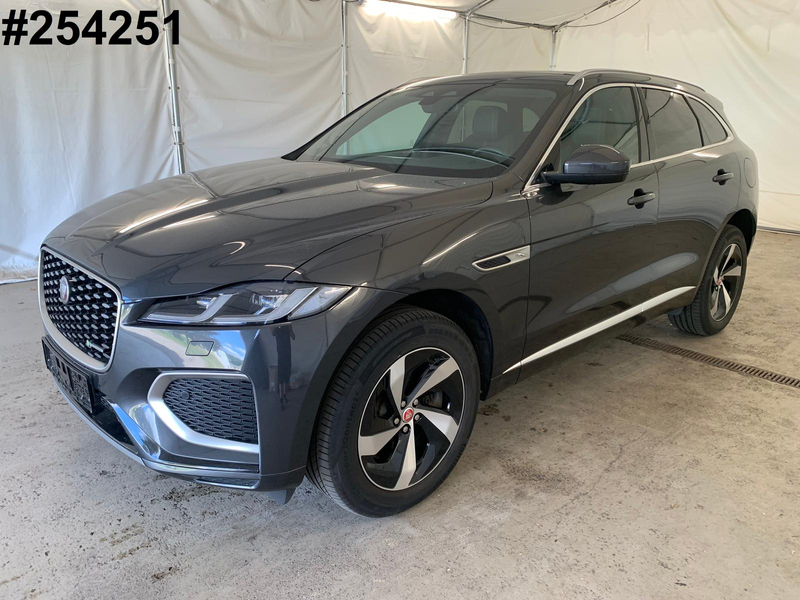 Jaguar F-Pace R-Dynamic SE AWD|ACC|Pano|Keyl|Memo|Leder