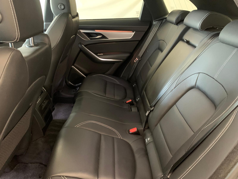 Jaguar F-Pace R-Dynamic SE AWD|ACC|Pano|Keyl|Memo|Leder — photo 10