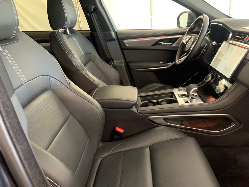 Jaguar F-Pace R-Dynamic SE AWD|ACC|Pano|Keyl|Memo|Leder — photo 4