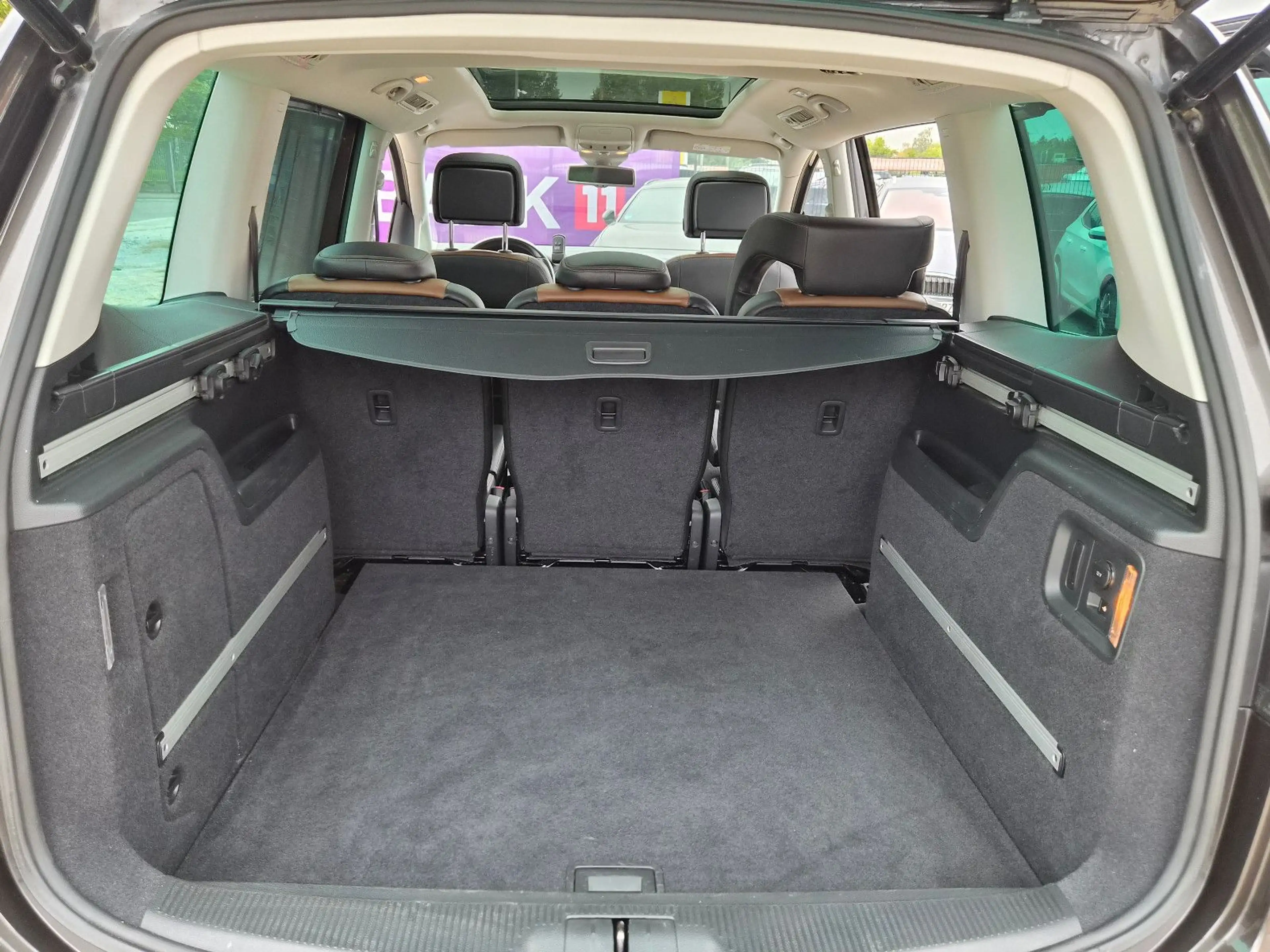 Volkswagen Sharan Highline 2.0TDI DSG, GARANTIE, STANDHEIZ, — photo 32