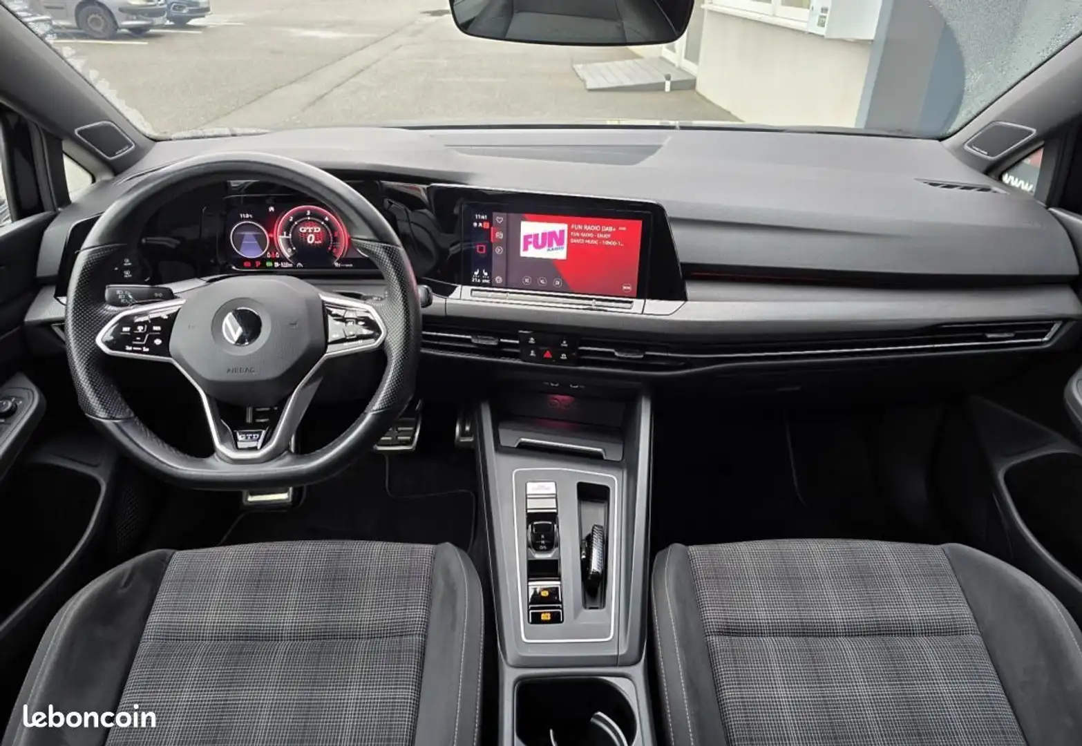 Volkswagen Golf GTD 2.0 TDI 200ch H.K-ACC-IQ LIGHT-ATTELAGE-JA 19-FR Schwarz - 2