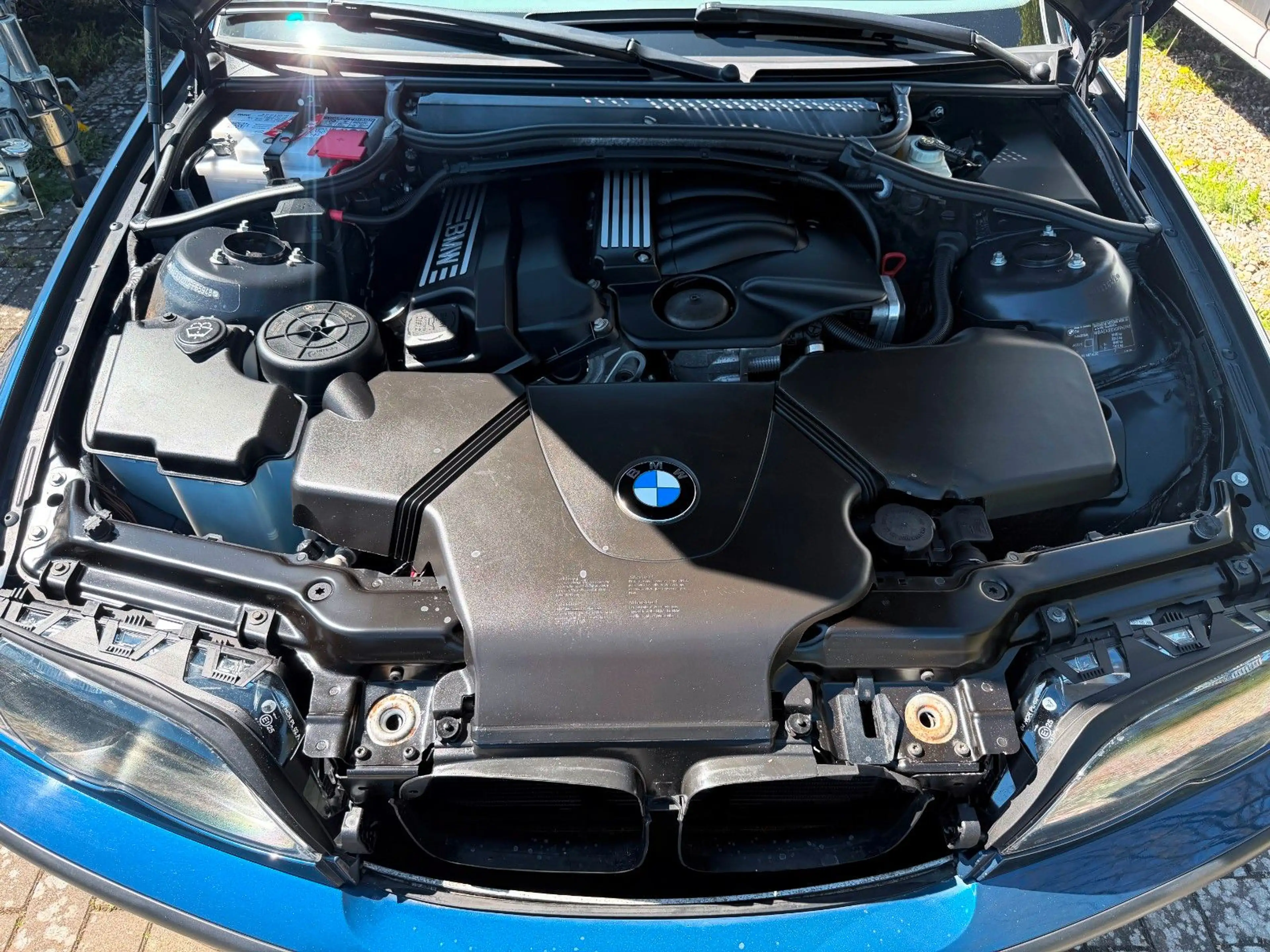 BMW 316 i touring Edition Sport — photo 13