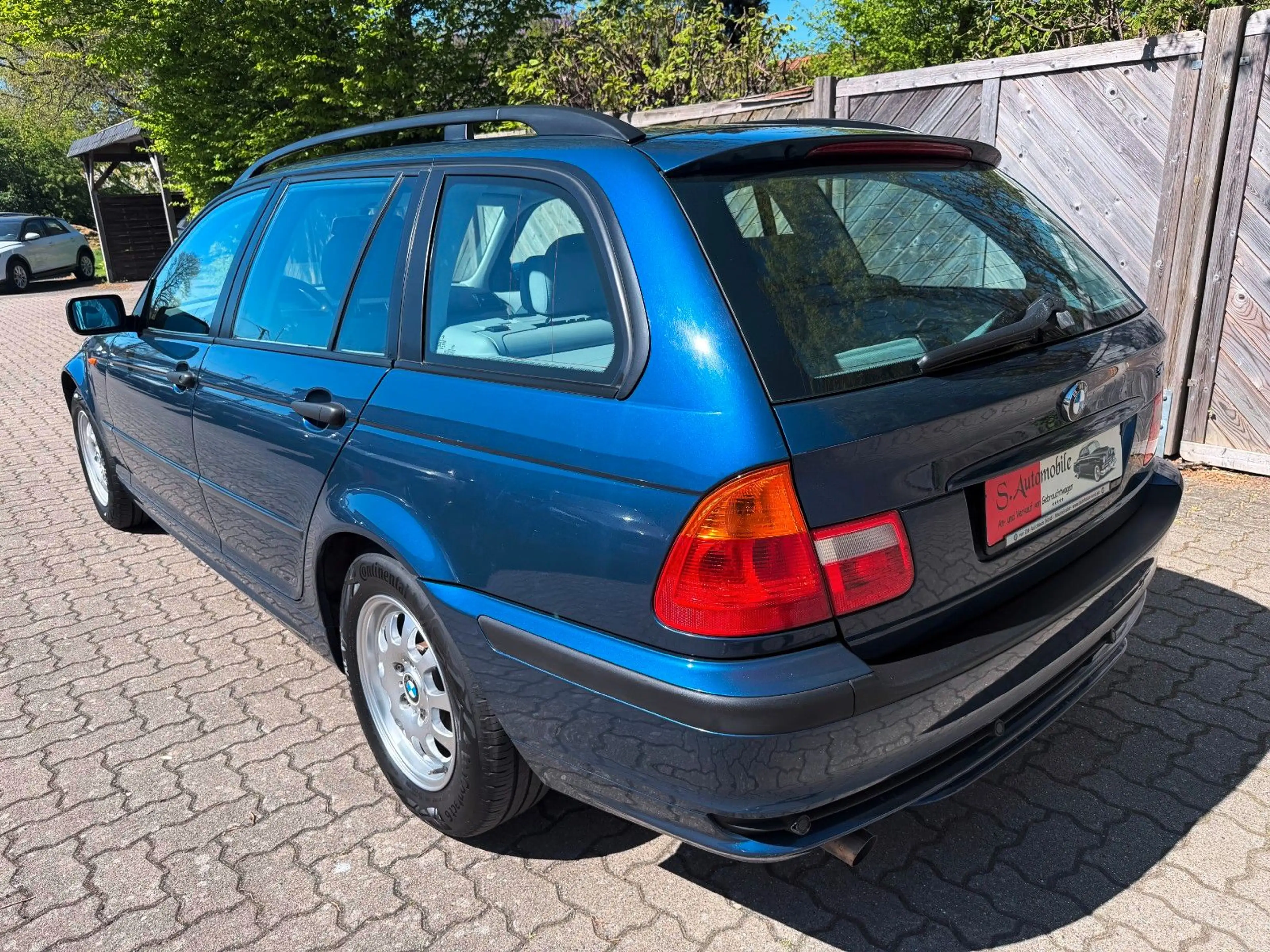 BMW 316 i touring Edition Sport — photo 3