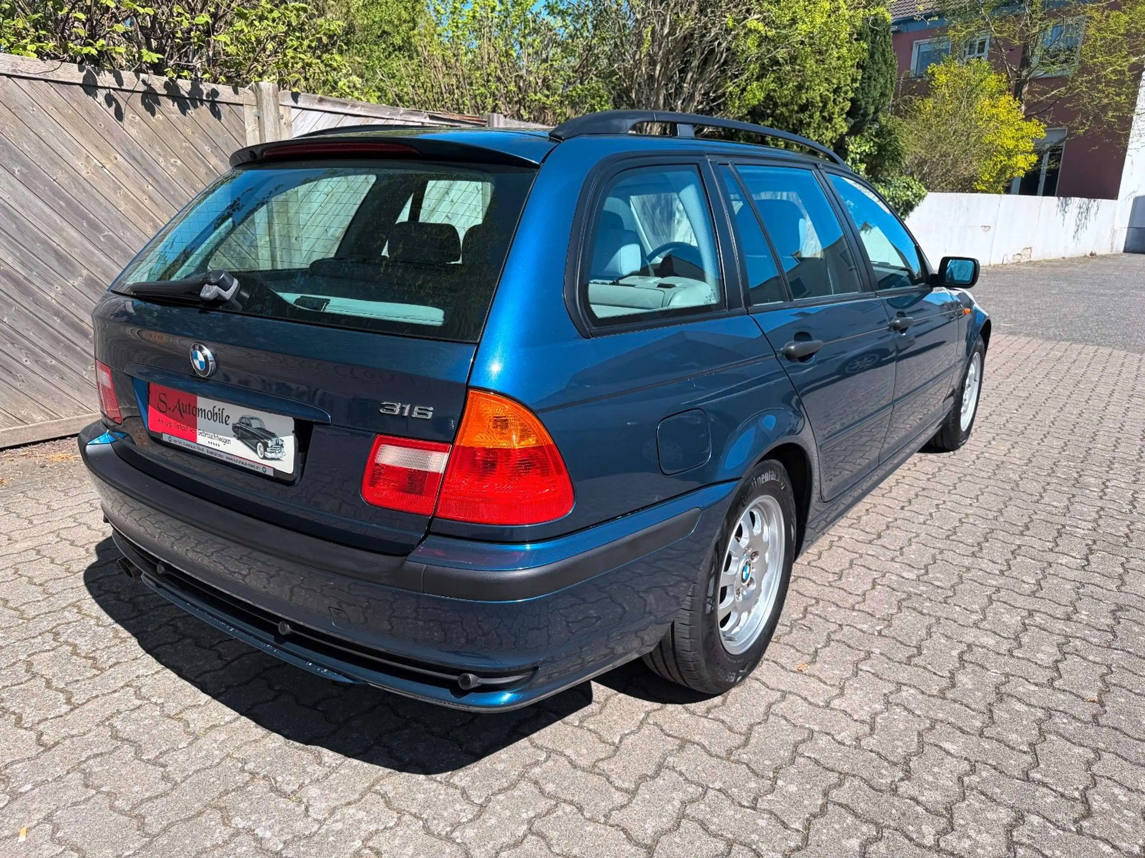 BMW 316 i touring Edition Sport — photo 4
