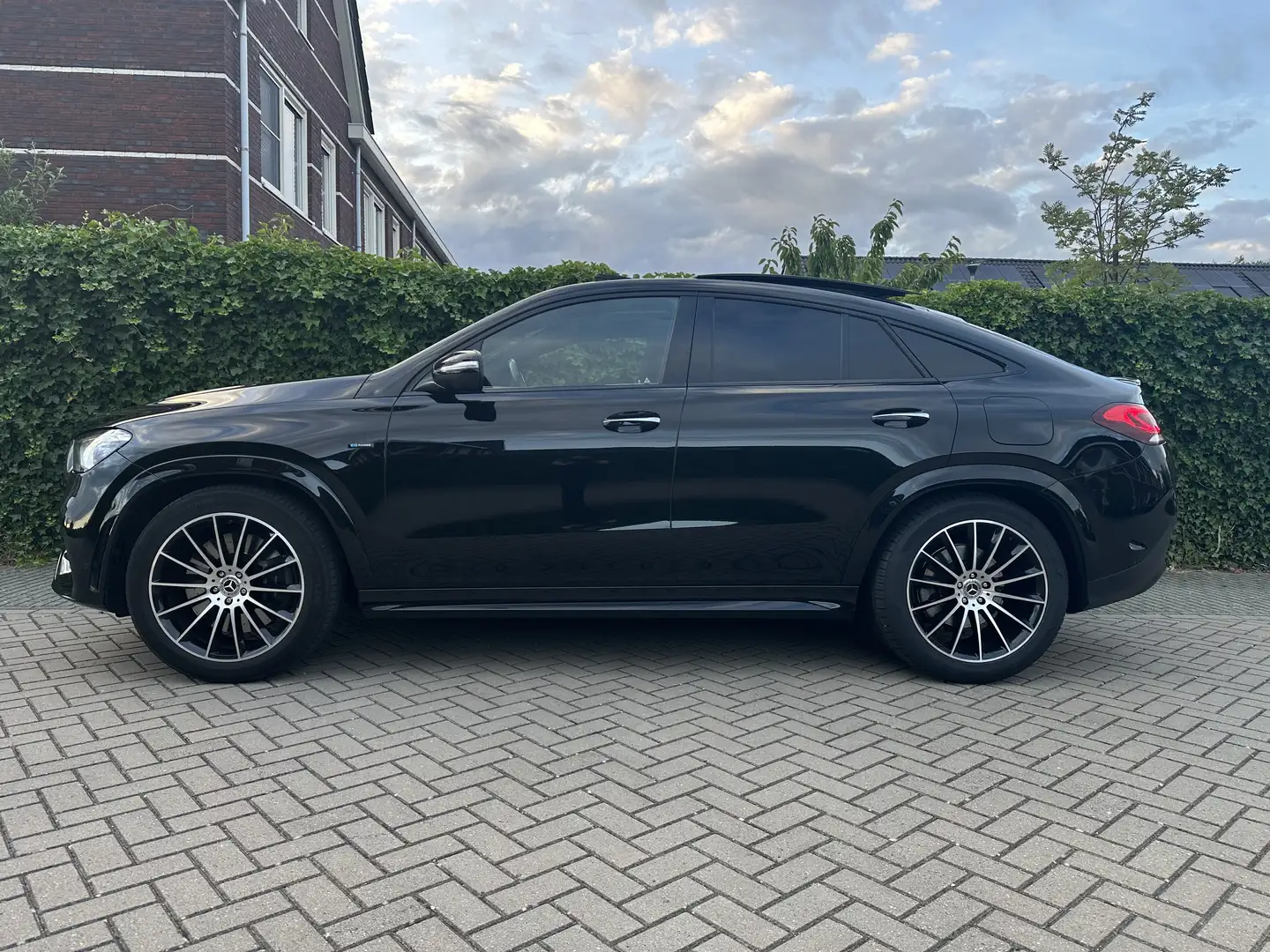 Mercedes-Benz GLE 350 MERCEDES GLE 350de (DEALER ONDERHOUDEN) Zwart - 2