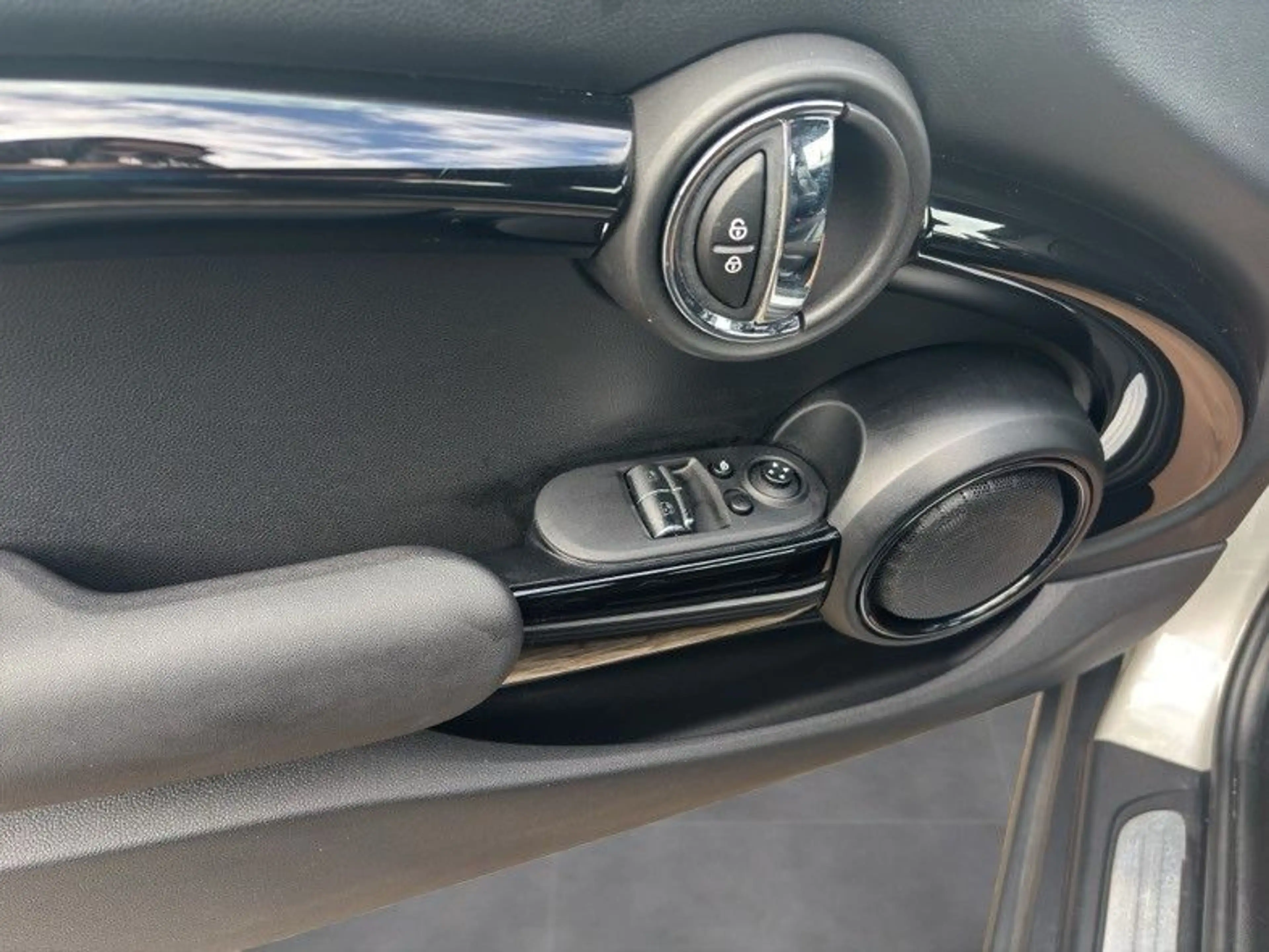 MINI Cooper SE Mini 3-trg. Cooper SE Trim L — photo 15