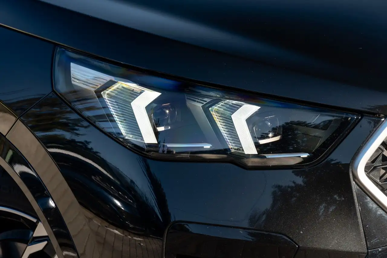 BMW X2 18d sDrive M SPORT.PANO.SHZ.PARK.ASS 8