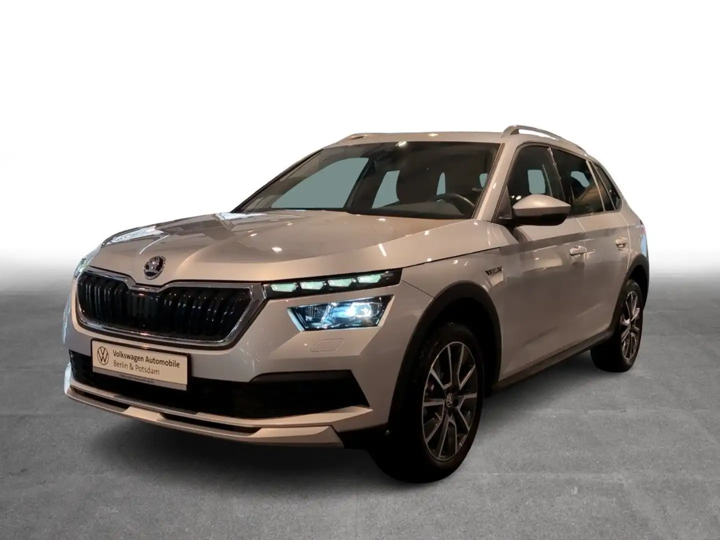 Skoda Kamiq 1.5TSI DSG Scoutline NAVI AHK LED KAMERA Silber - 2