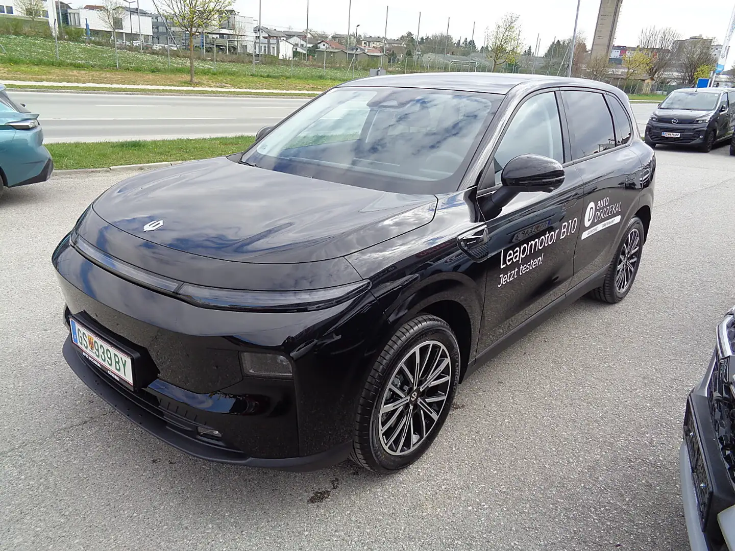 Leapmotor B10 67,1Wh Design Pro Max *0,99-%-LEASINGAKTION* Schwarz - 2