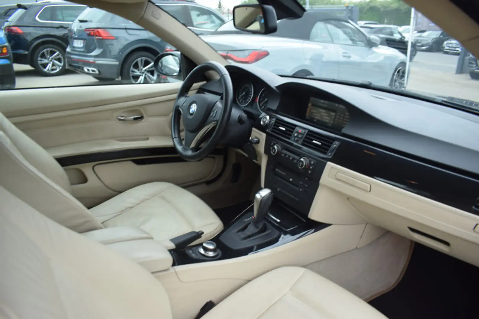 BMW 325 (E92) 325IA 218CH LUXE Noir - 2