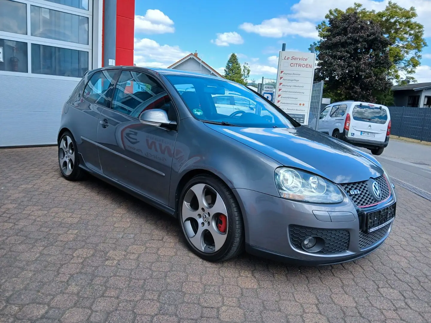 Volkswagen Golf V Lim. GTI, 8-Fach Bereifung, TÜV 07.26, Gris - 2