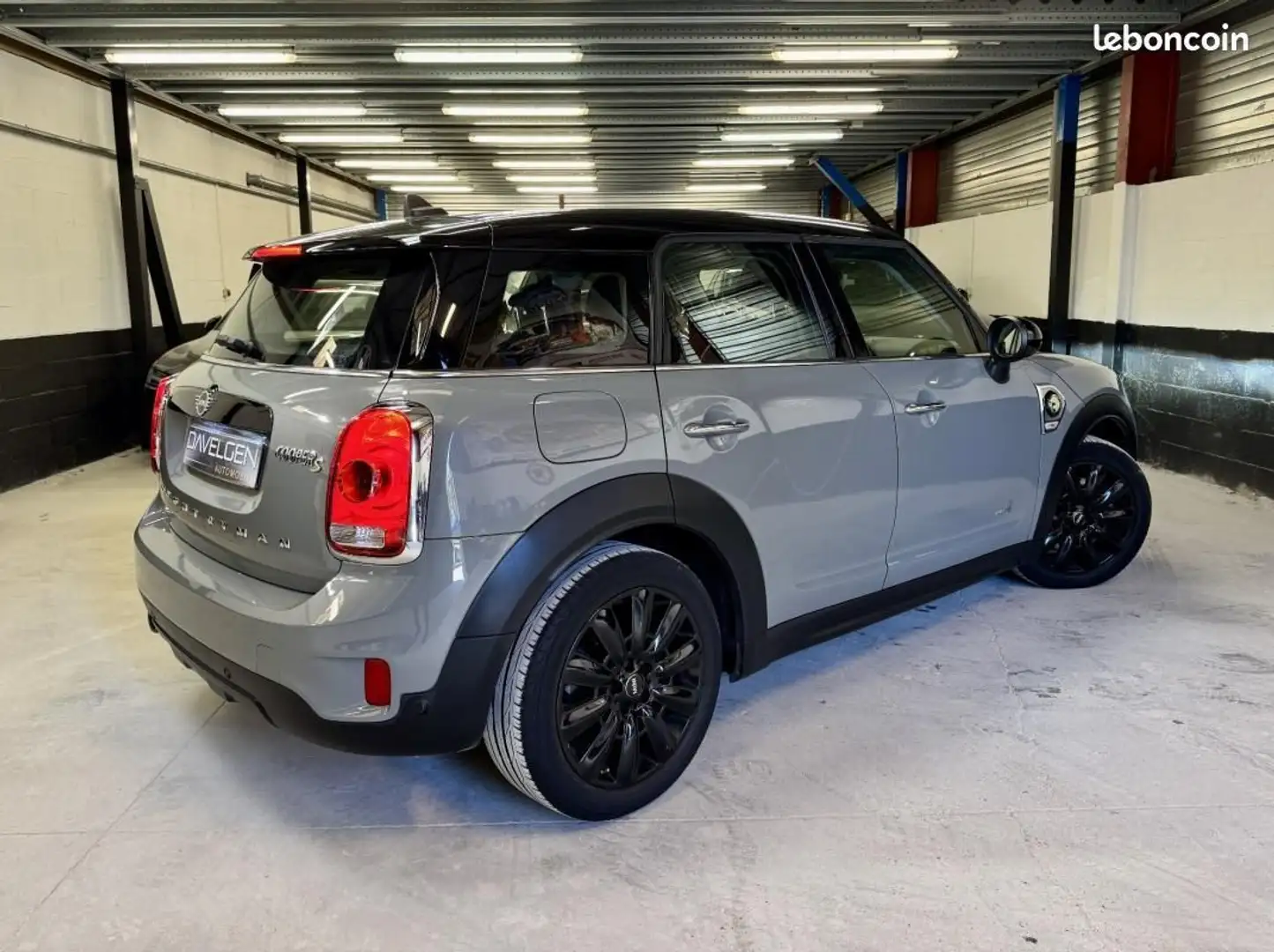 MINI Cooper Countryman F60 Cooper SE Hybrid 136 %2B 88 ch 224 ALL4 BVA6 Grau - 2