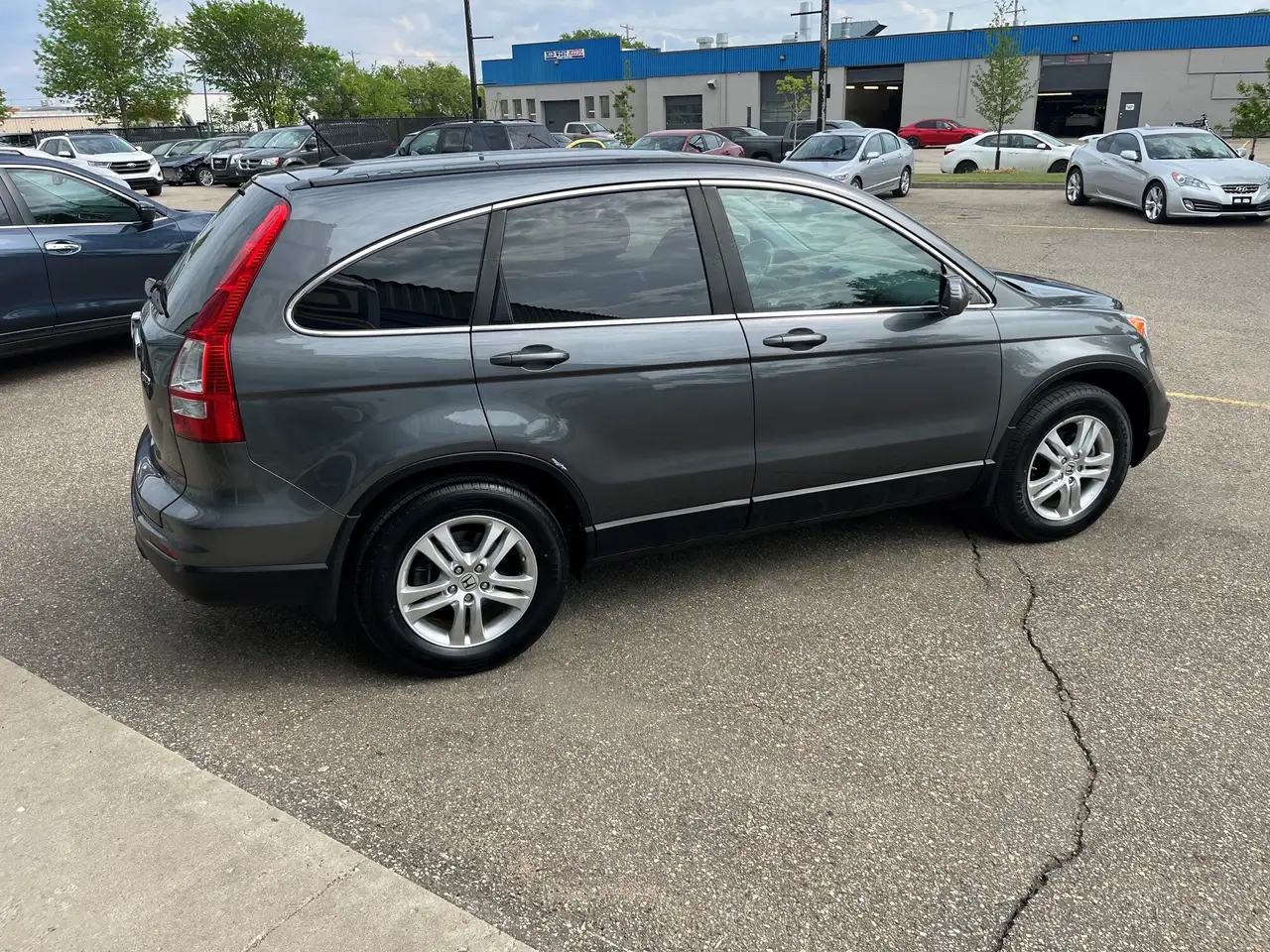 Honda CR-V photo Honda CR-V