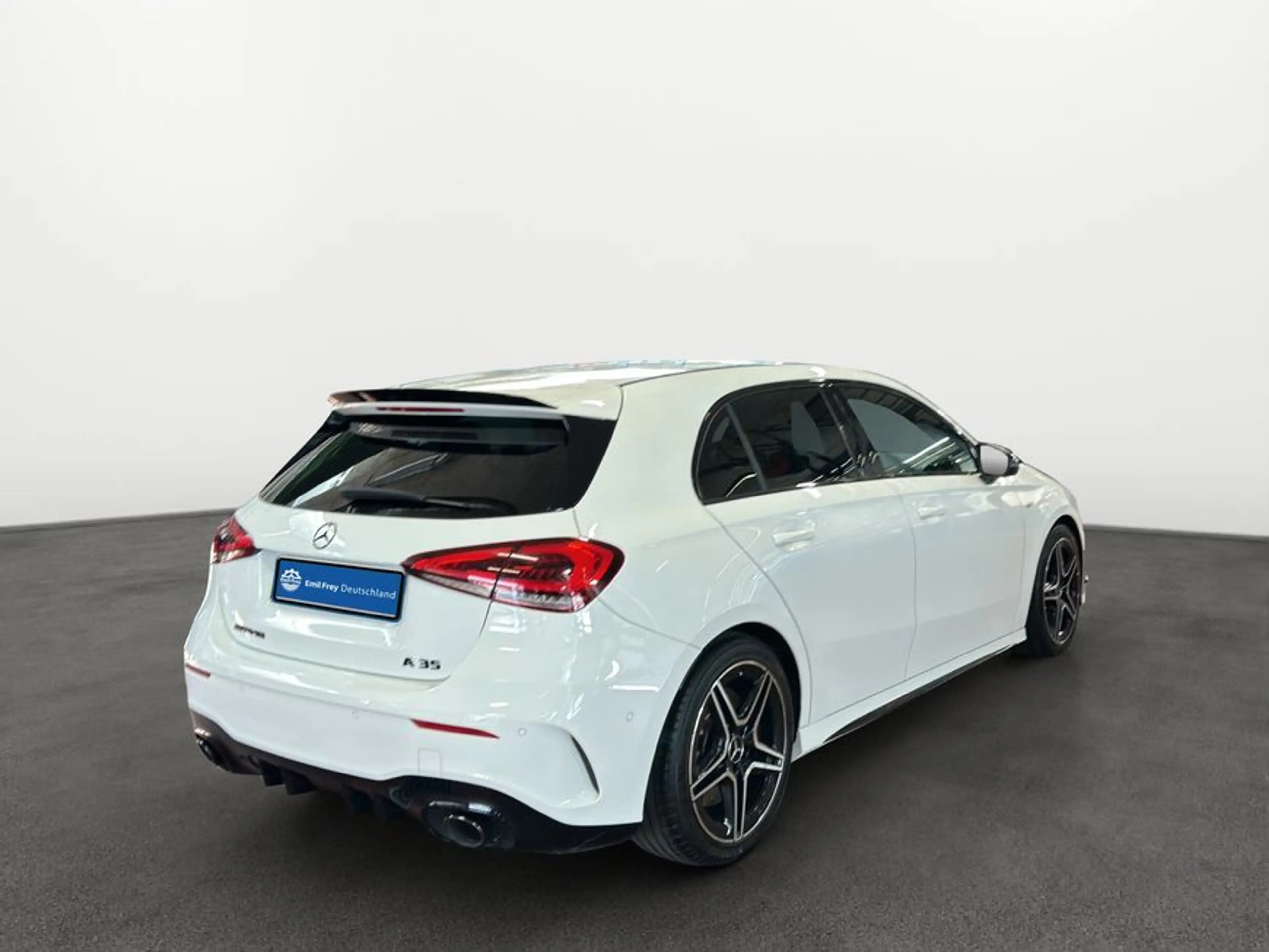 Mercedes-Benz A 35 AMG A-Klasse — photo 6