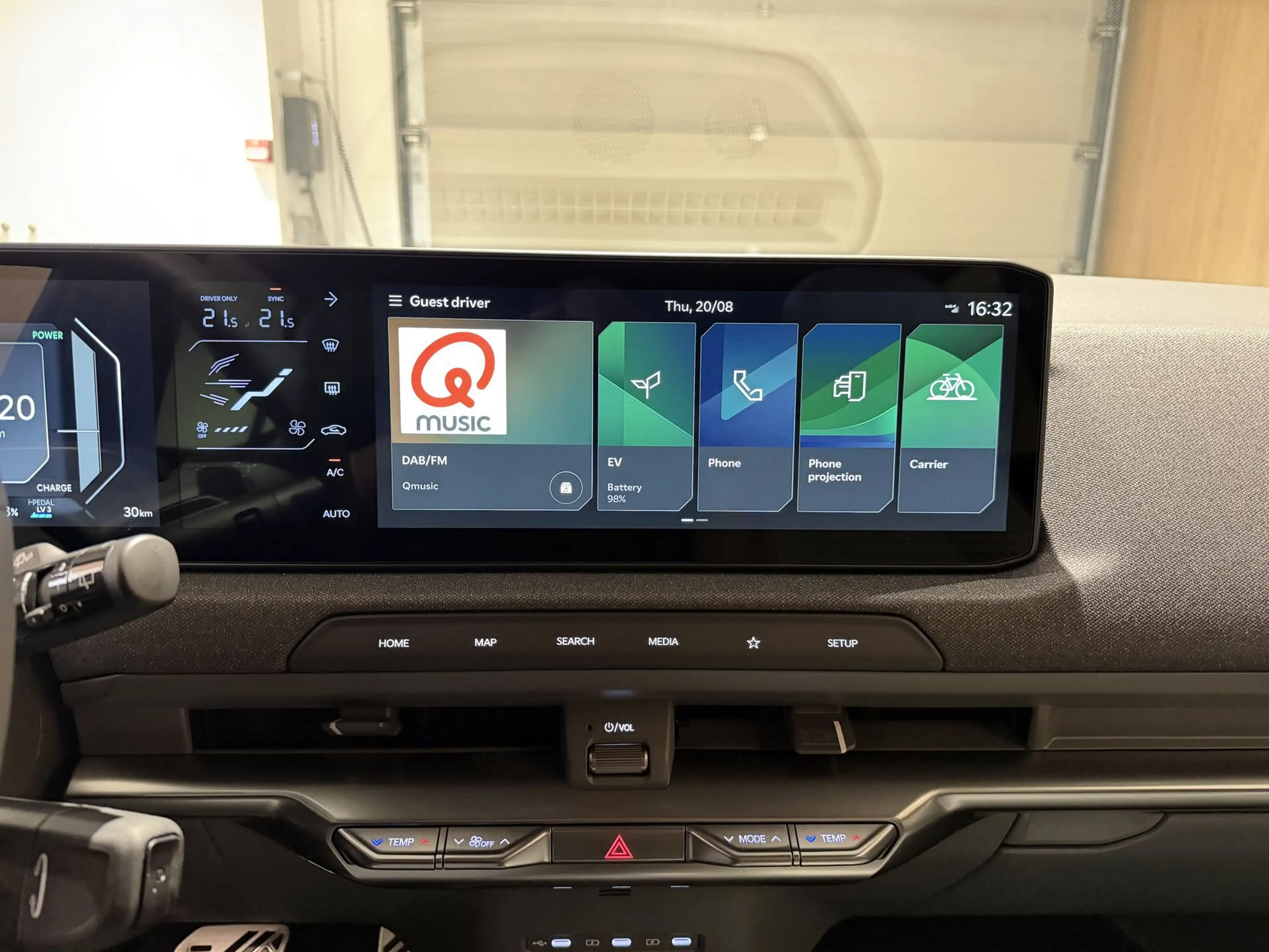Kia EV2 61 kWh GT Line — photo 8