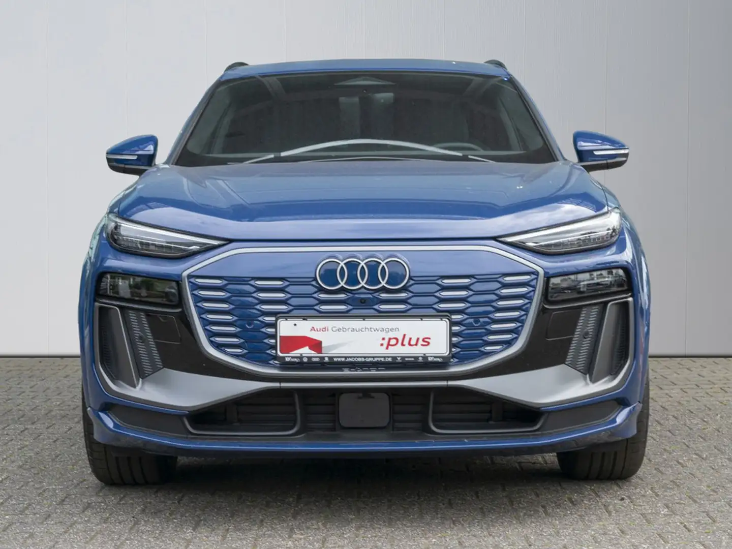 Audi Q6 e-tron 285 kW quattro SHZ,PDC,Matrix-LED,v Albastru - 2