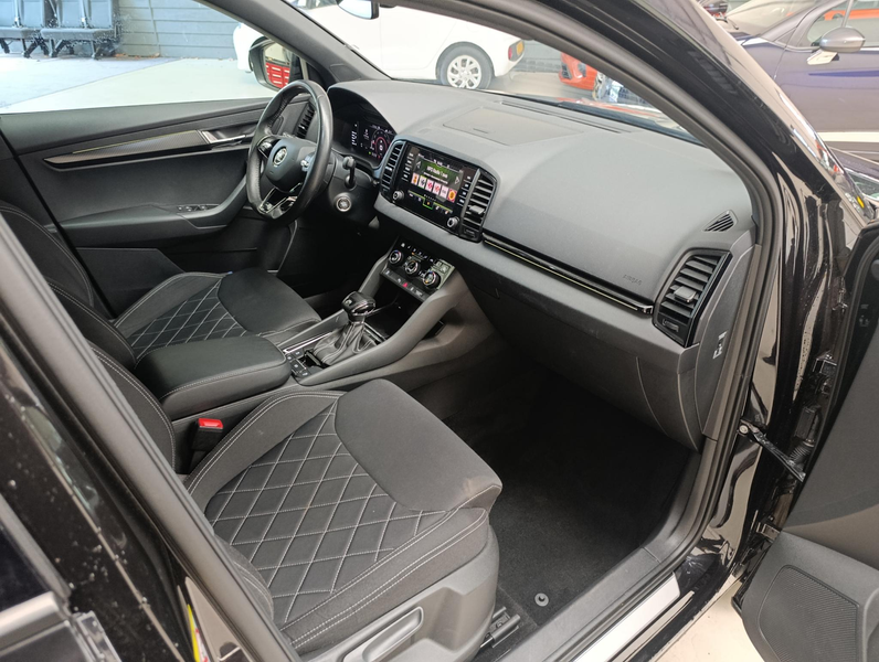 Skoda Karoq 1.5 TSI ACT Sportline Business — photo 17