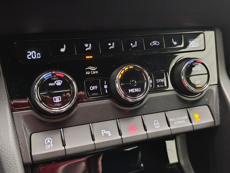 Skoda Karoq 1.5 TSI ACT Sportline Business — photo 33