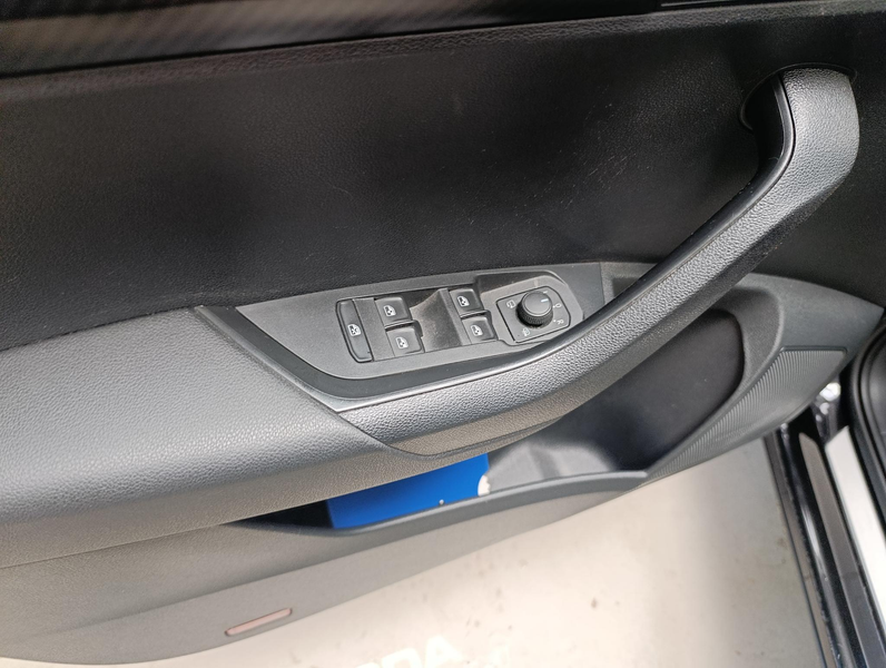 Skoda Karoq 1.5 TSI ACT Sportline Business — photo 27