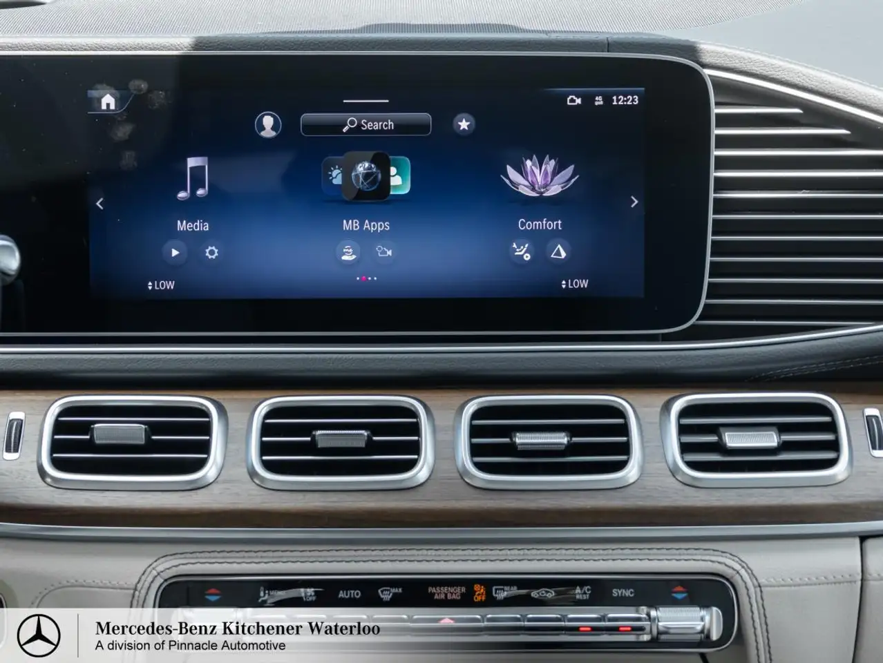 Mercedes-Benz GLE снимка Mercedes-Benz GLE