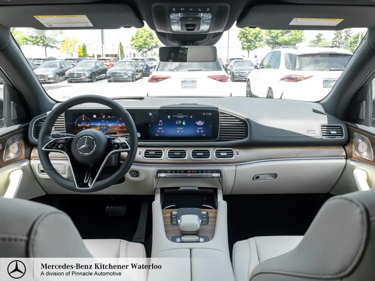 Mercedes-Benz GLE снимка Mercedes-Benz GLE