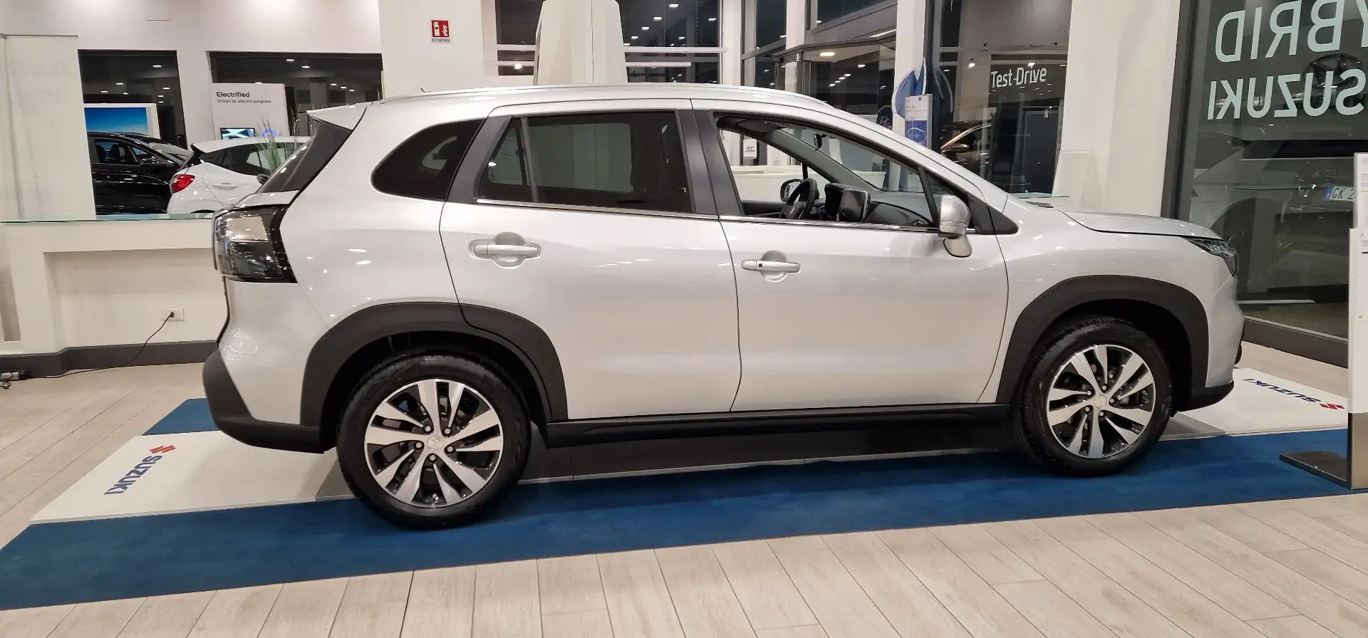 Suzuki SX4 S-Cross S-Cross II 20221.4h Top+ 2wd 129cv Grau - 1