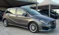 Mercedes-Benz B 180 d Executive Gris - thumbnail 3