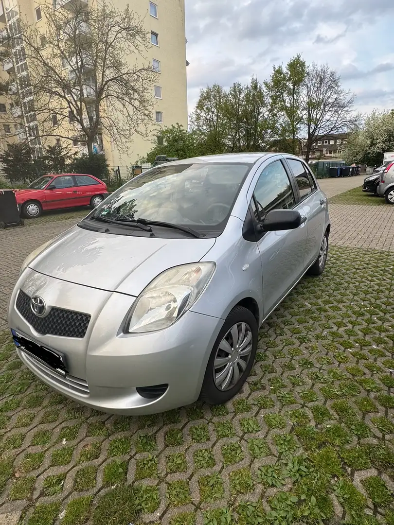 Toyota Yaris Verso 1.3 - 1
