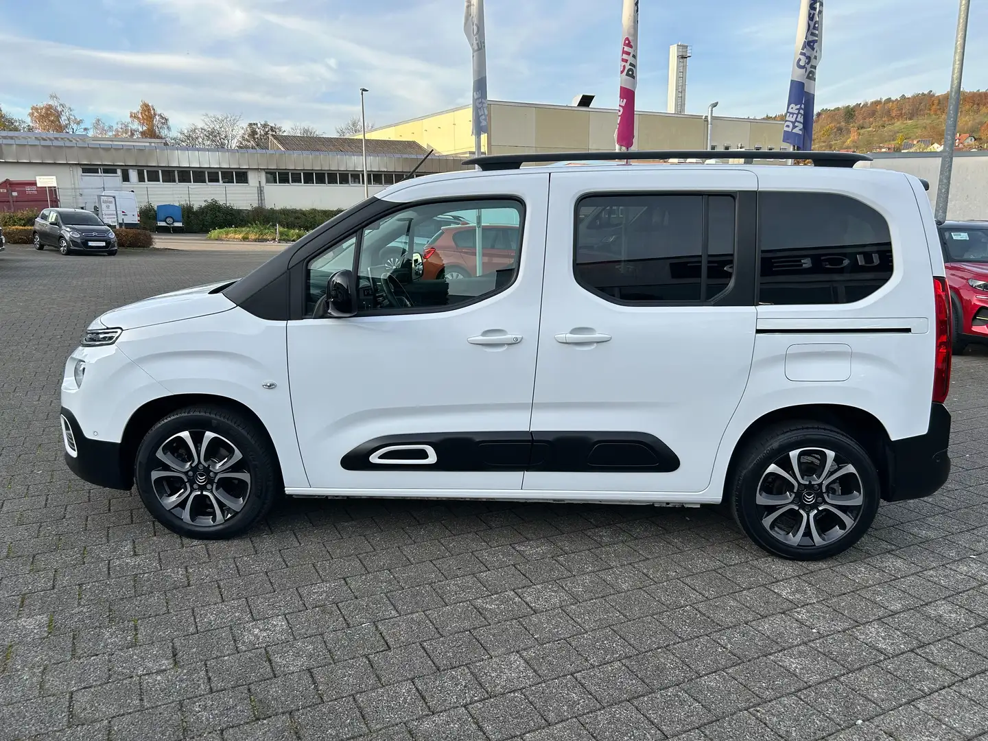 Citroen Berlingo M PureTech 130 S&S EAT8 Shine Weiß - 2