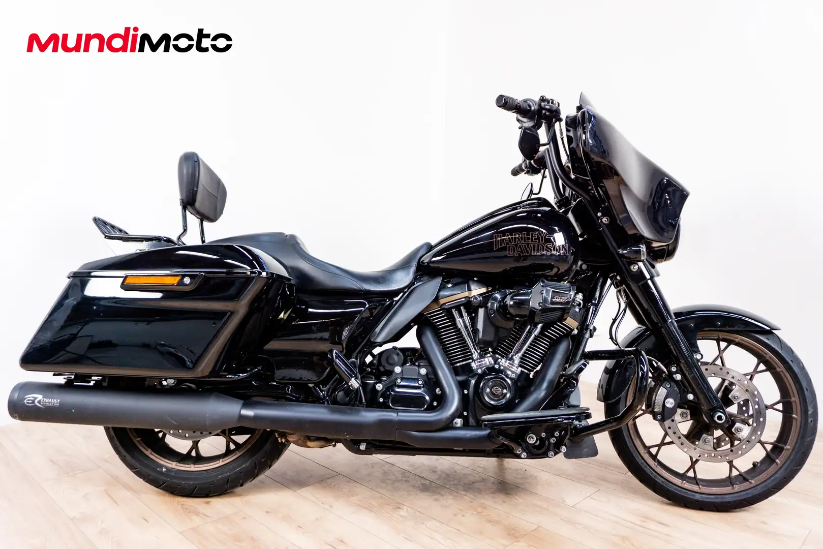 Harley-Davidson Street Glide - 1