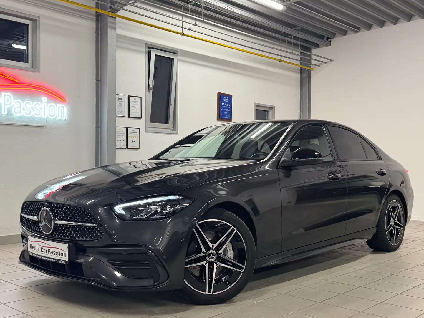 Mercedes-Benz C 300 C 300 AMG-Line*NightPaket+AmbientePremium*U-Frei Grau - 2