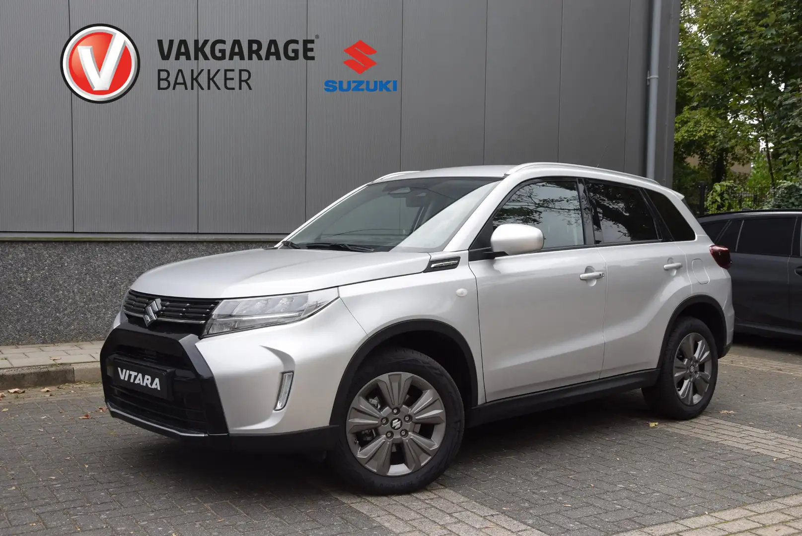 Suzuki Vitara 1.5 Hybrid Select | Automaat | Fabrieksgarantie | Grijs - 1