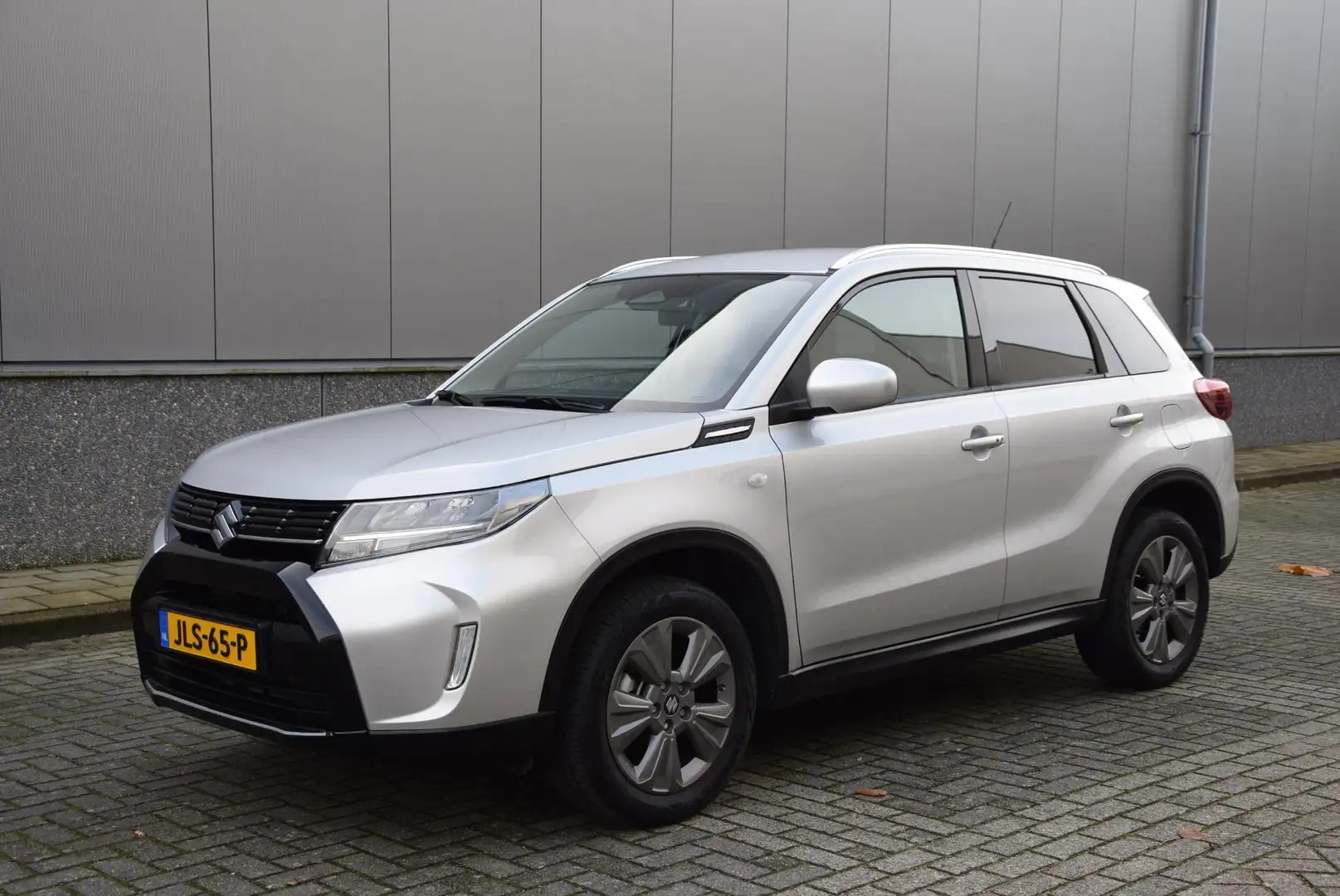Suzuki Vitara 1.5 Hybrid Select | Automaat | Fabrieksgarantie | Grau - 2