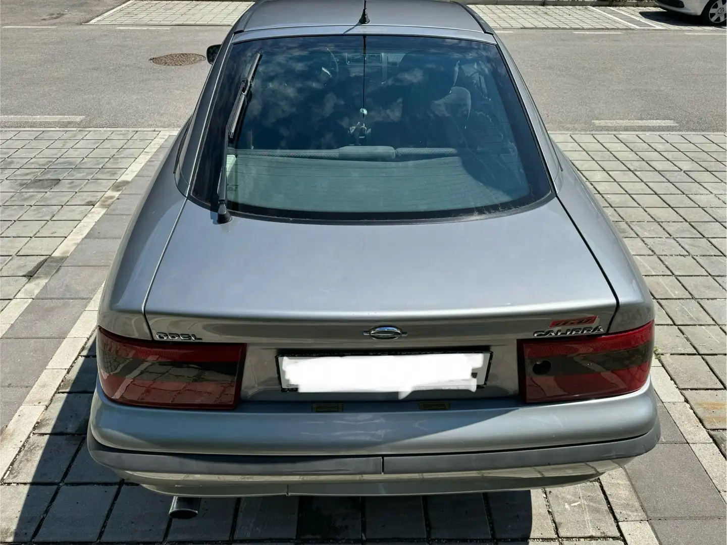 Opel Calibra 2.0i 4x4 116 cavalli 8v color edition Grijs - 2