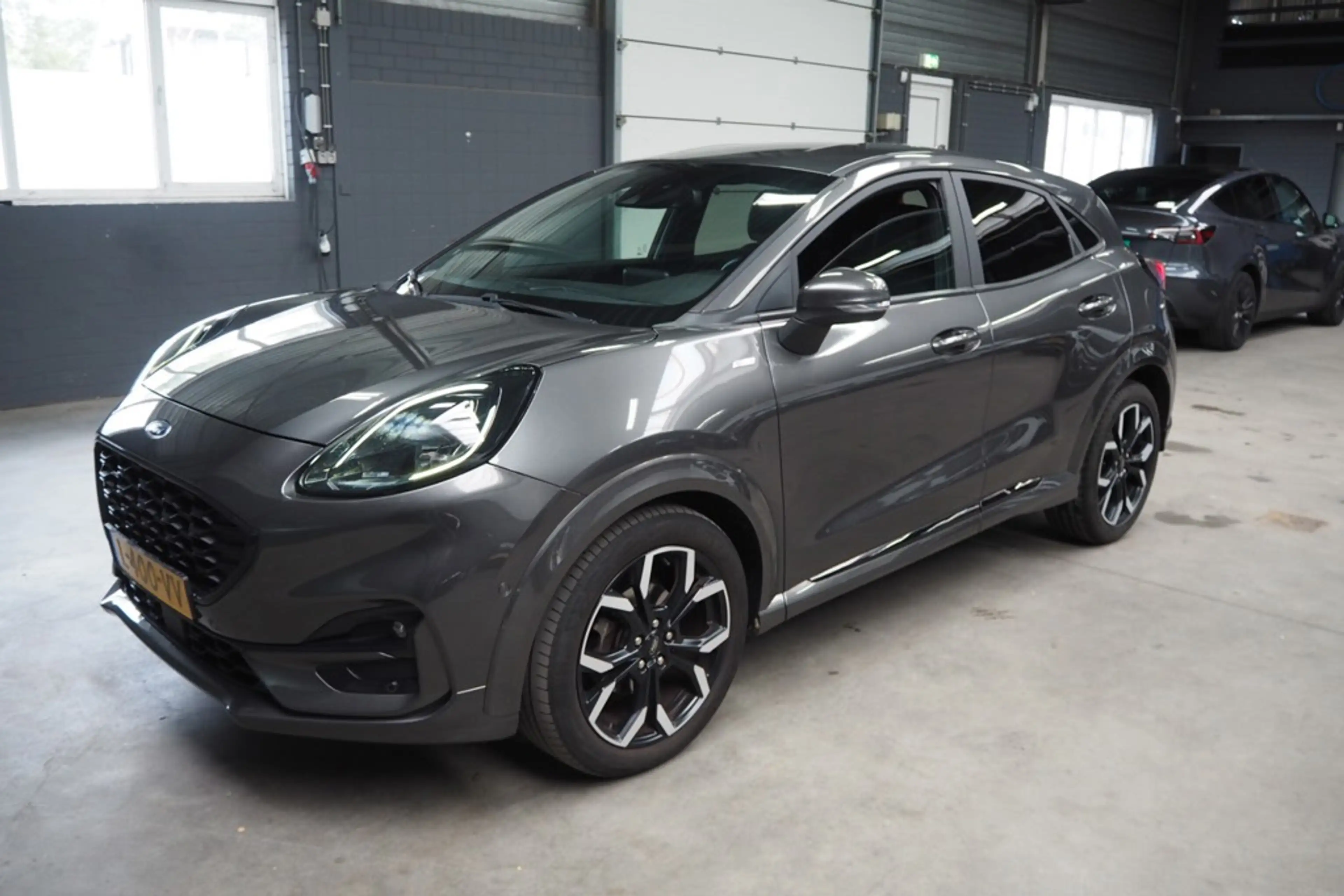 Ford Puma 1.0 EcoBoost Hybrid ST-Line X — photo 11