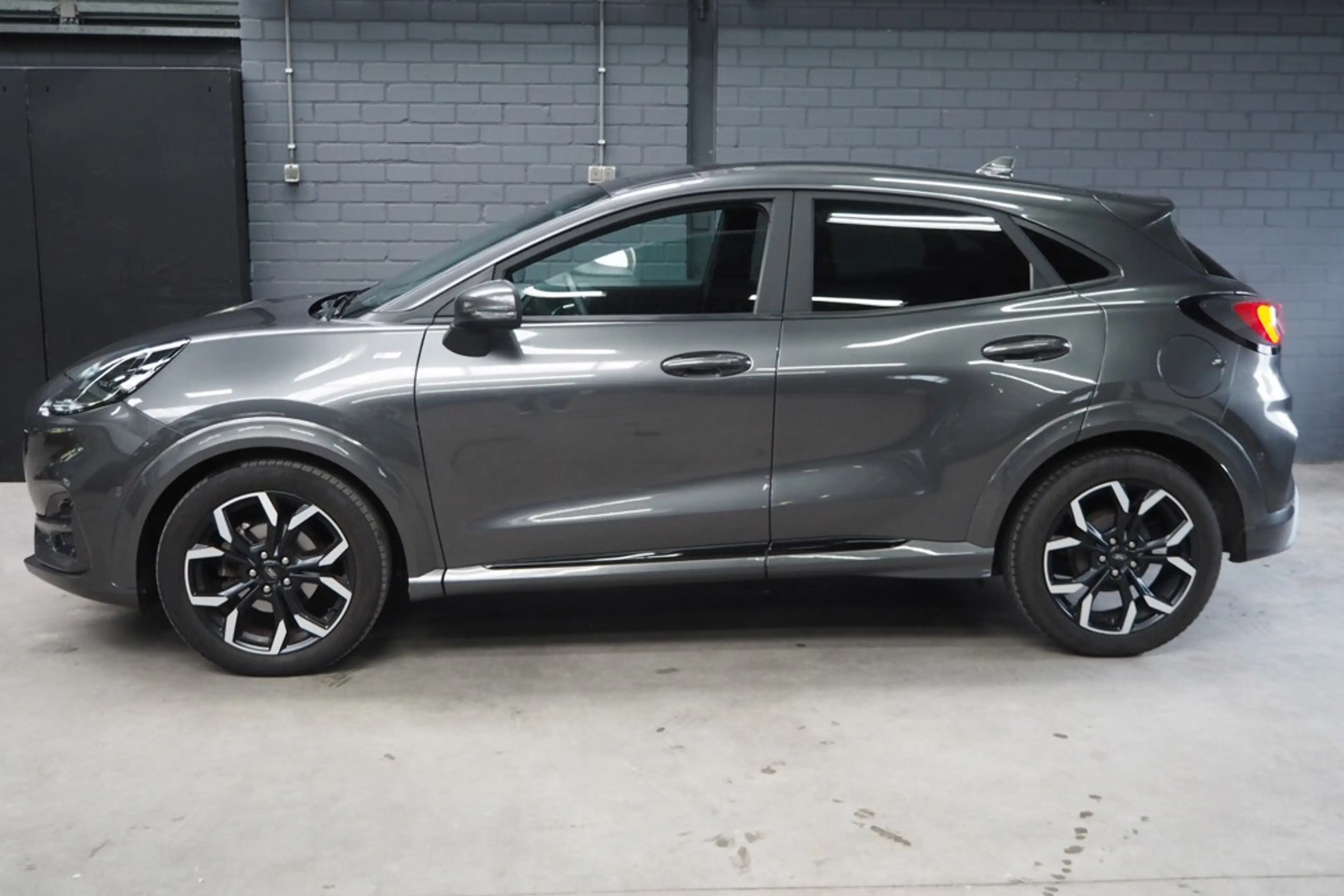 Ford Puma 1.0 EcoBoost Hybrid ST-Line X — photo 2
