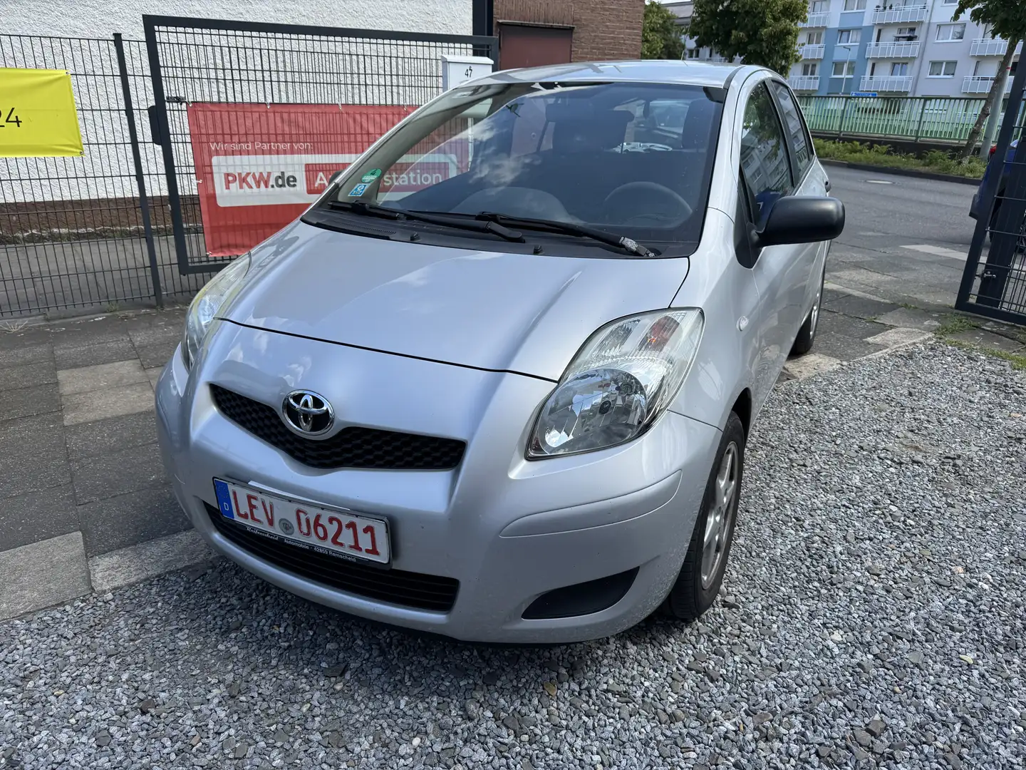 Toyota Yaris Cool 1.Hand, Klima, Szary - 1