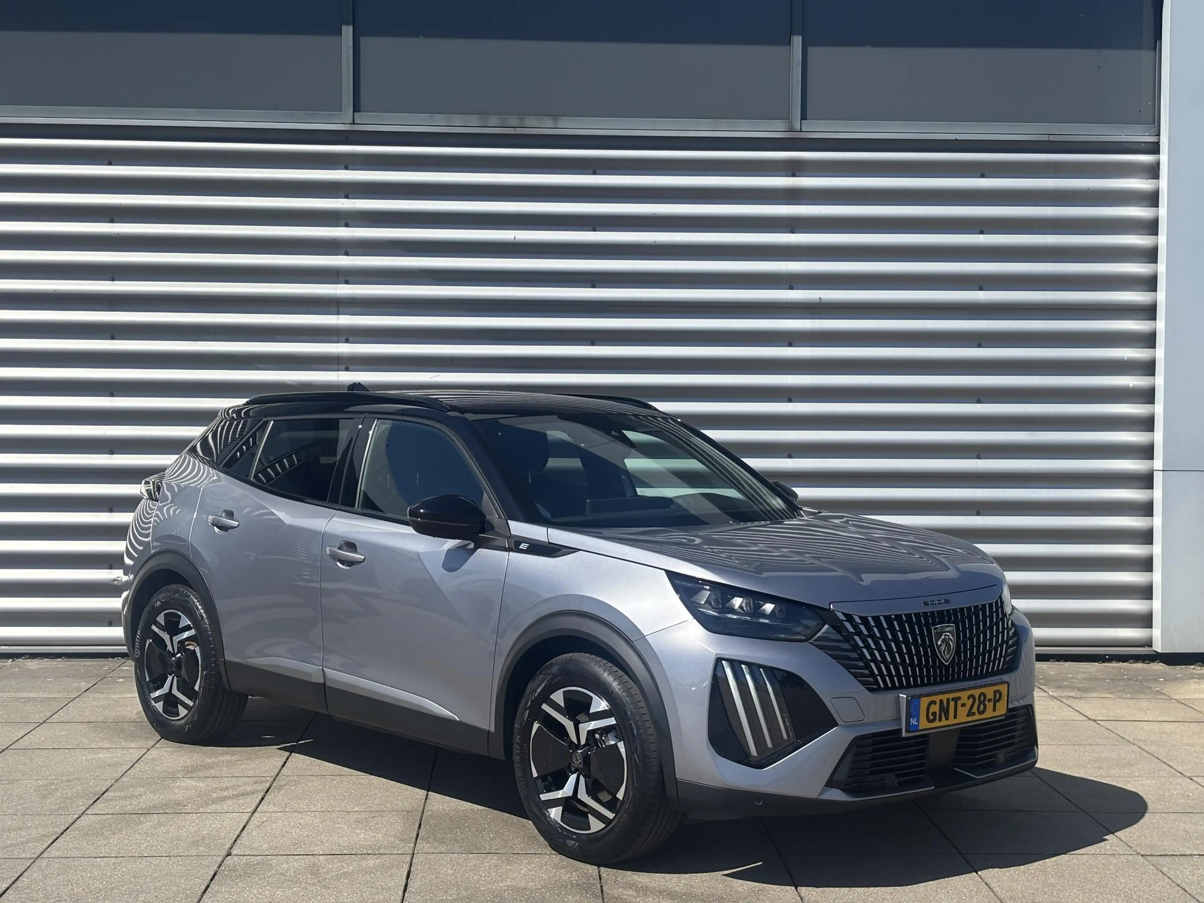 Peugeot e-2008 EV GT 54 kWh | Adaptive Cruise Control | Camera | — photo 4